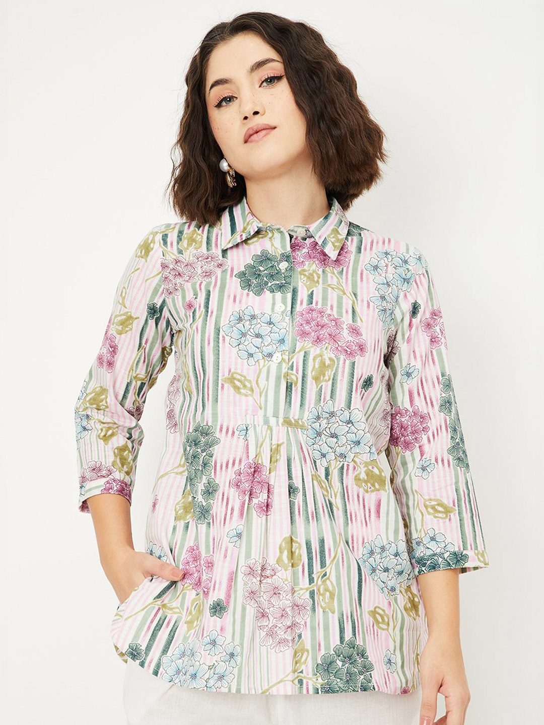 

max Floral Printed Shirt Collar Pleated Kurti, Off white