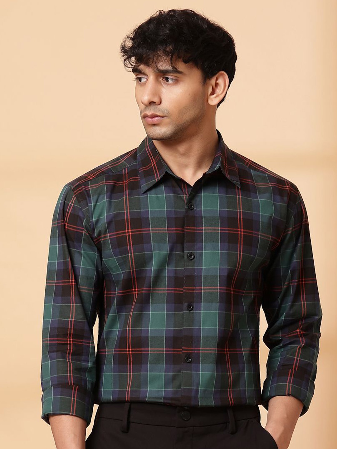 

Rigo Men Opaque Checked Casual Shirt, Multi