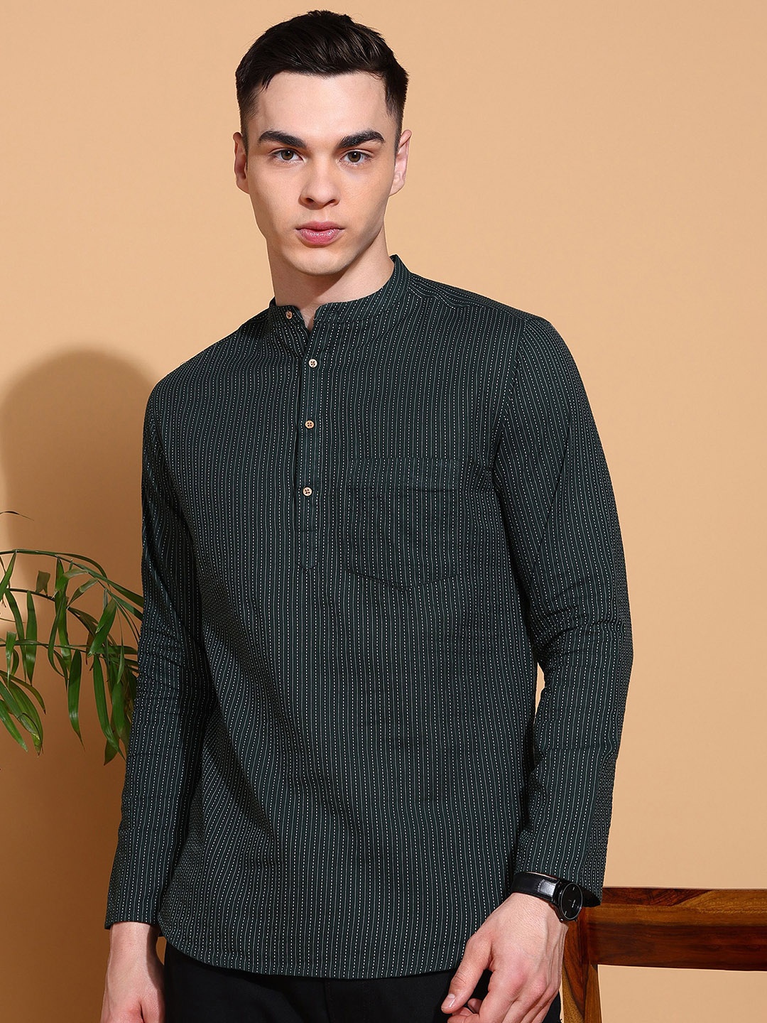 

Anouk Men Geometric Printed Thread Work Kurta, Green