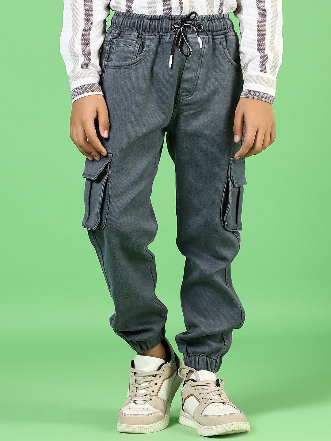 

V-Mart Boys Light Fade Jeans, Grey