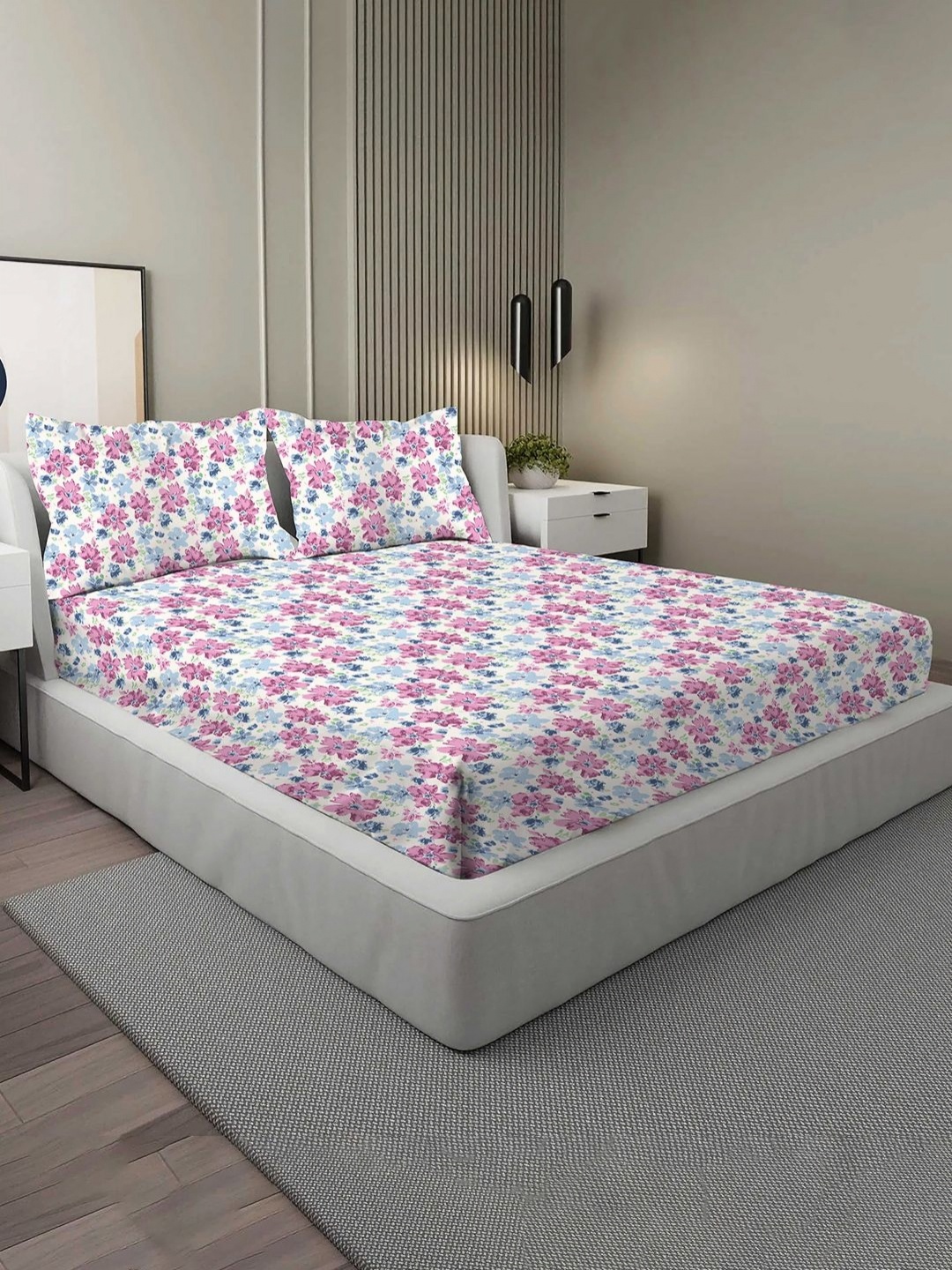 

VINTANA Pink & Blue Floral 300 TC King Bedsheet with 2 Pillow Covers
