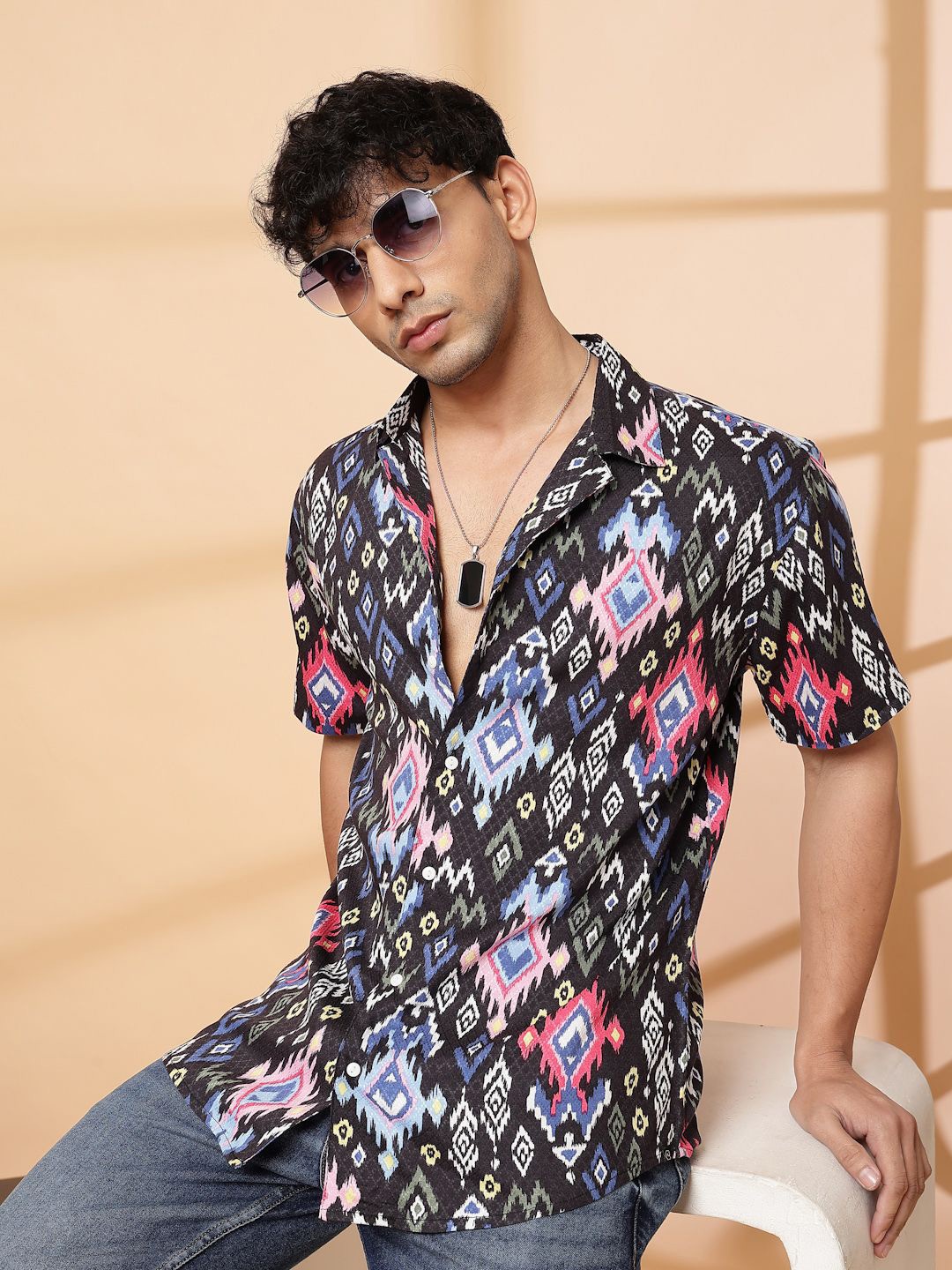 

Rigo Men Opaque Printed Casual Shirt, Black