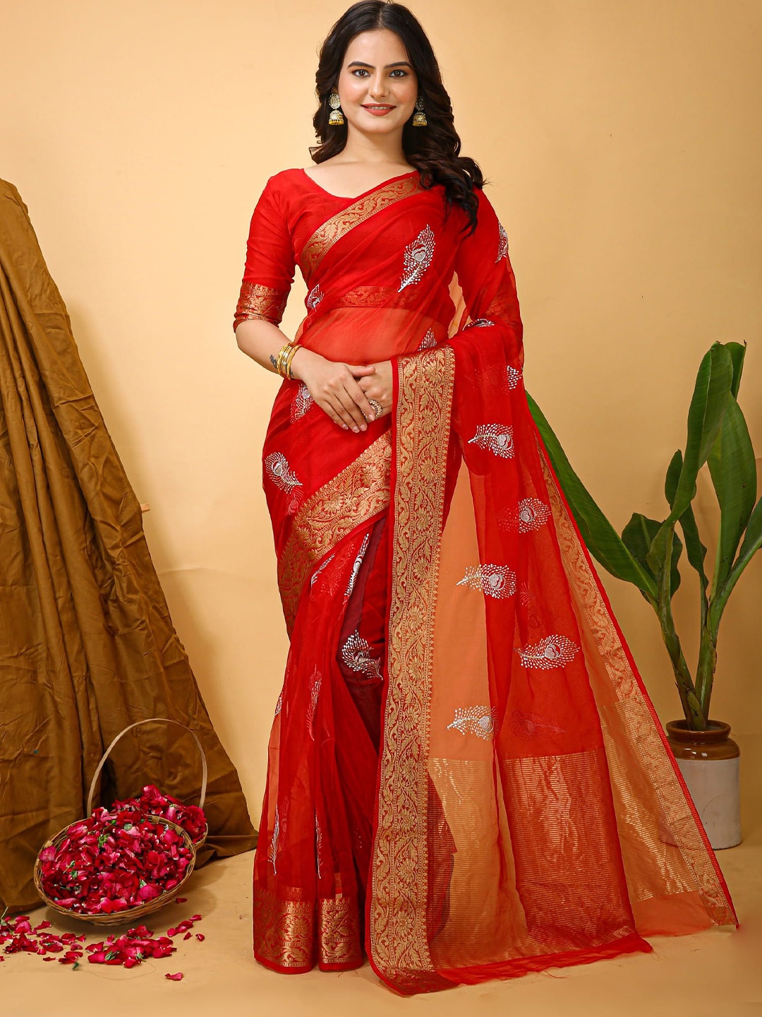 

Mitera Ethnic Motifs Zari Art Silk Banarasi Saree, Red