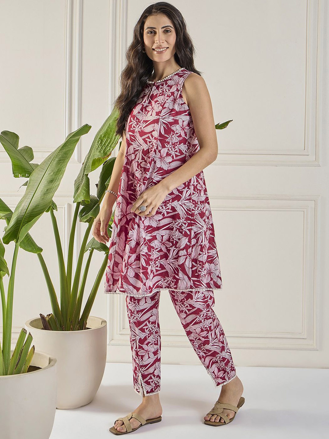 

WineRed Printed Round Neck Tunic With Trousers Co-Ords, Maroon