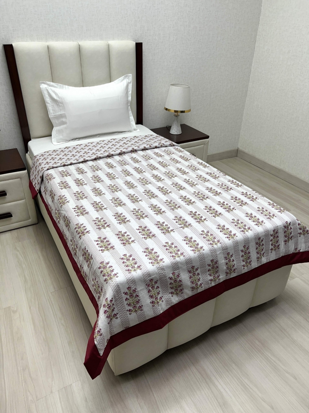 

Pure Decor Sole Silken White & Grey Floral Printed Cotton AC Room Single Bed Dohar