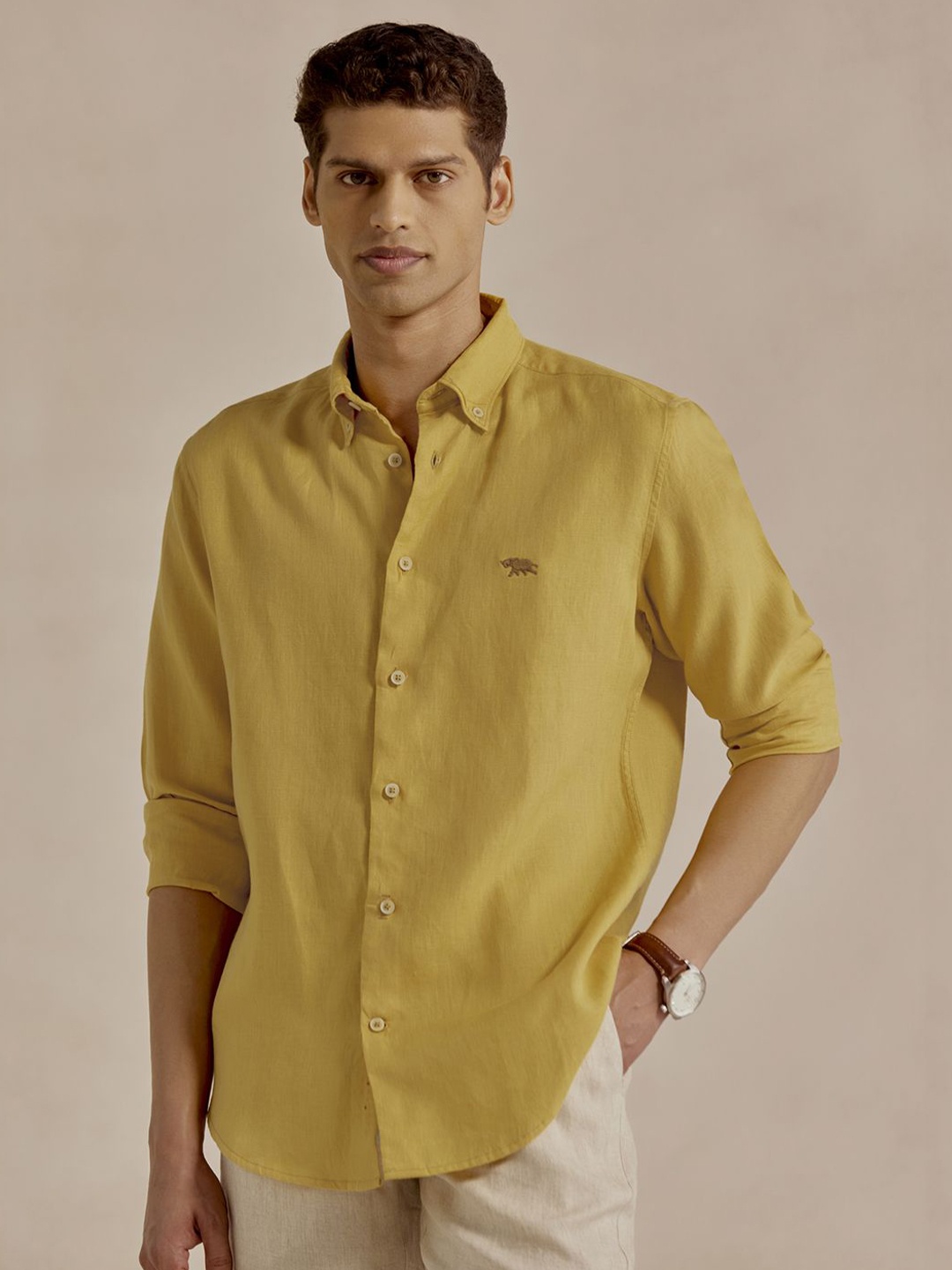

Andamen Men Casual Linen Solid Regular Fit Shirt, Yellow
