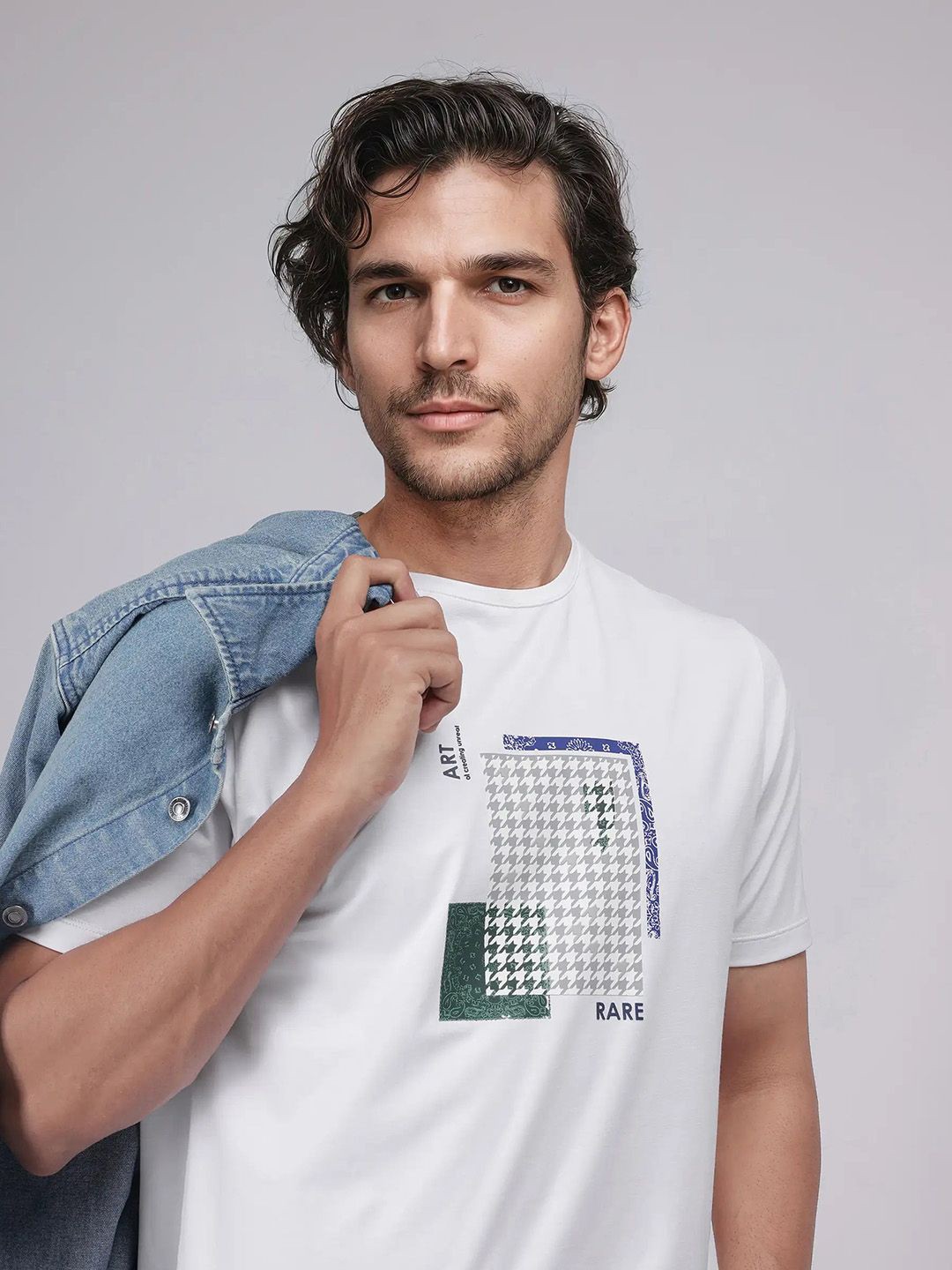 

RARE RABBIT Men Printed Pockets T-shirt, White