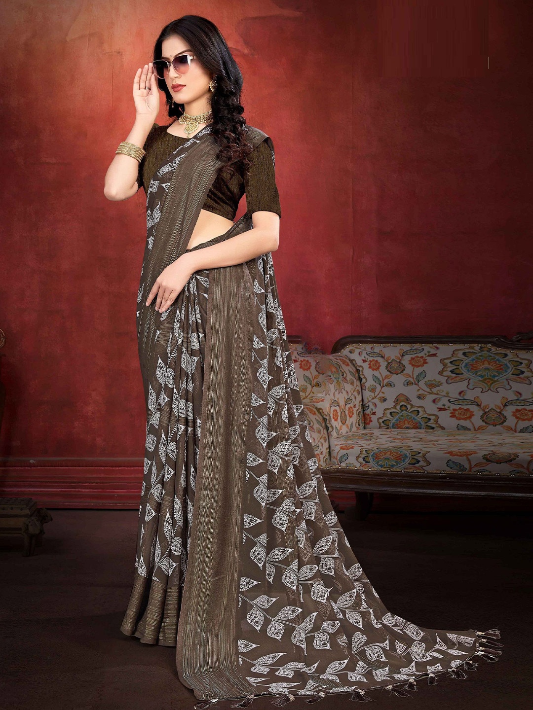 

MAHALASA Ethnic Motifs Pure Georgette Saree, Brown