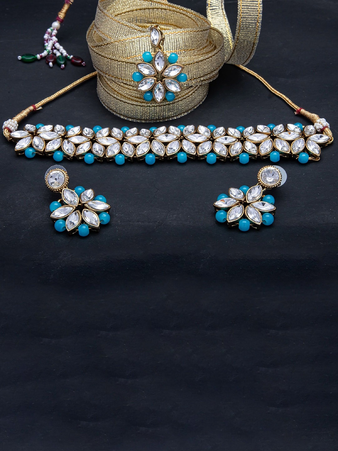 

VIPY HANGER Stone-Studded & Beaded Jewellery Set, White