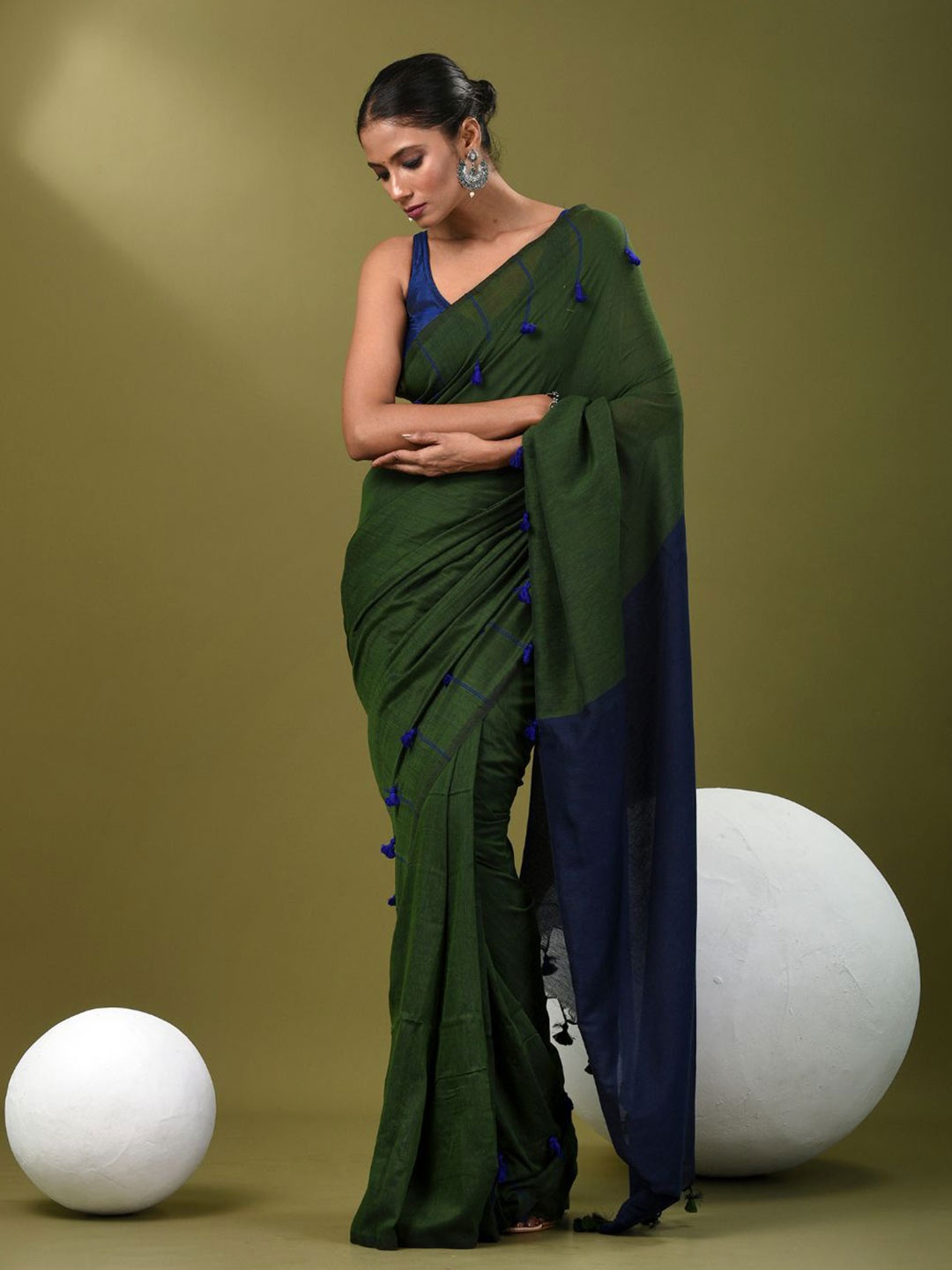 

Charukriti Pure Cotton Saree, Green