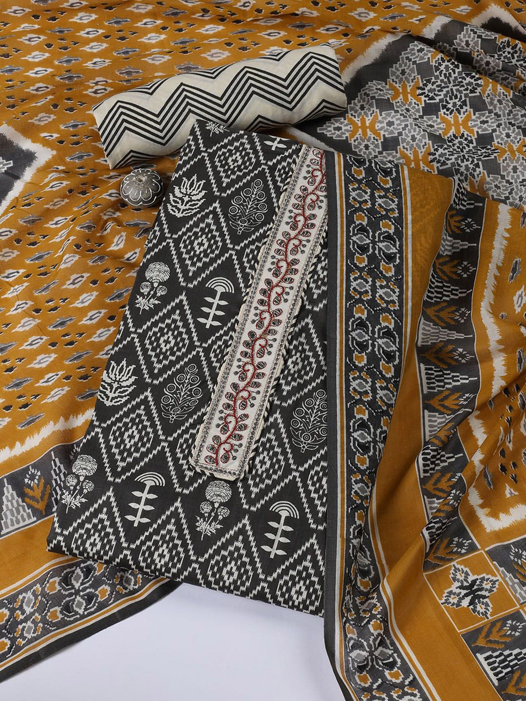 

Meena Bazaar Printed Unstitched Dress Material, Brown