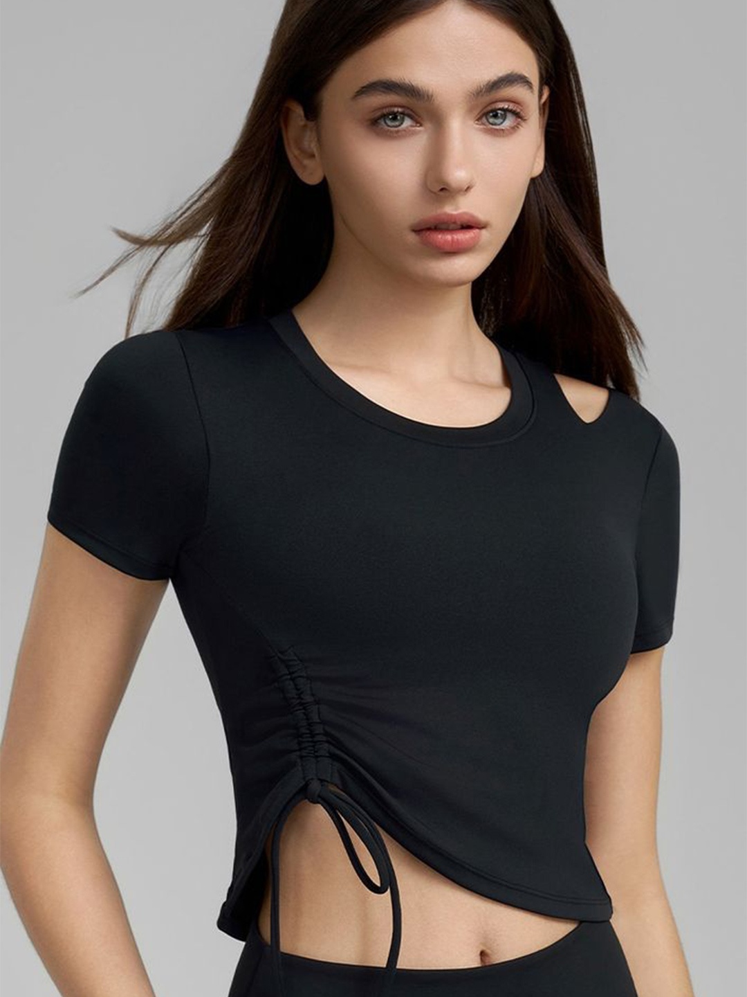 

LULU & SKY Crop Top, Black