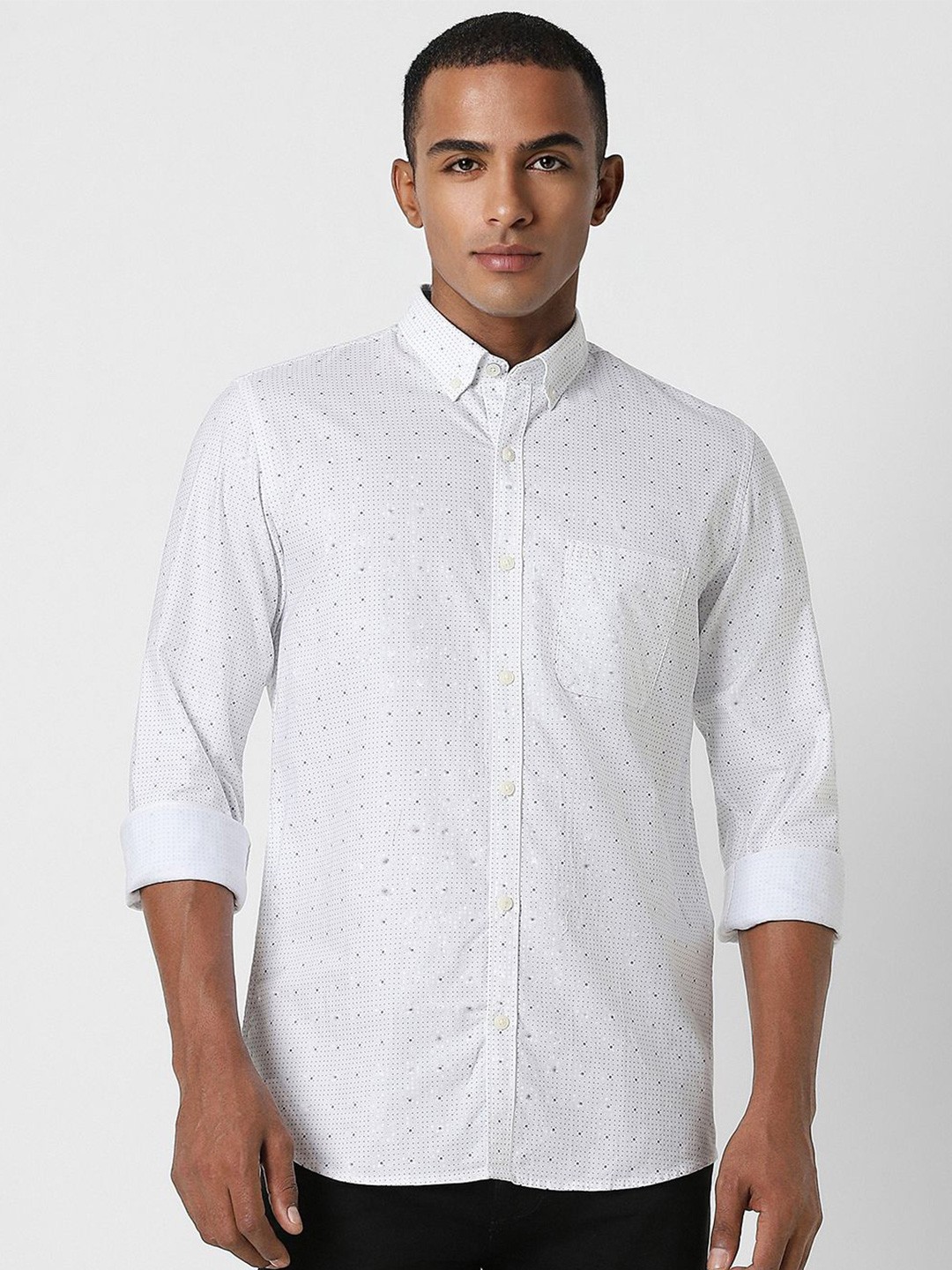 

Peter England Casuals Men Slim Fit Opaque Printed Casual Shirt, White