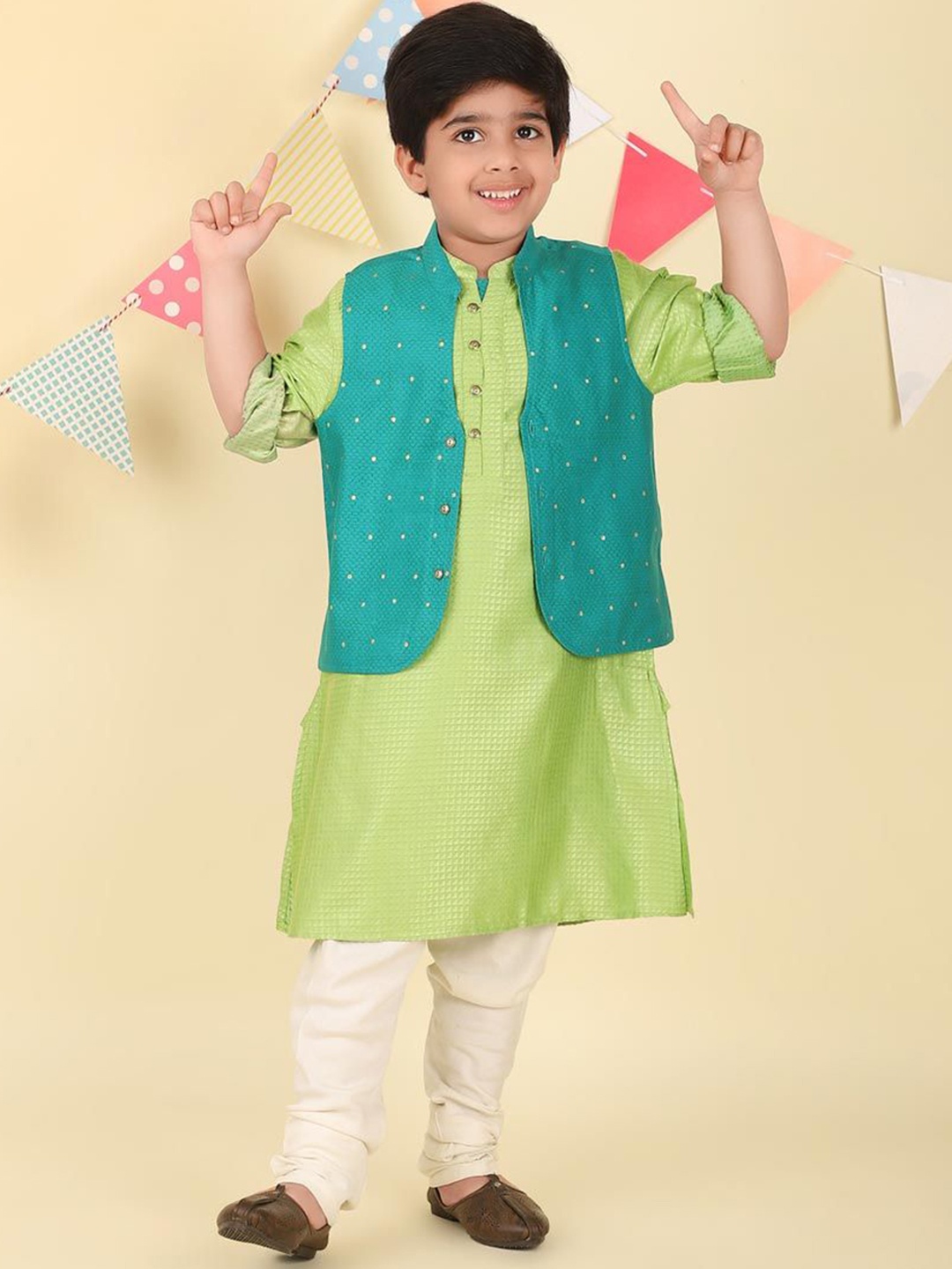 

Fabindia Boys Printed Thread Work Kurta, Teal