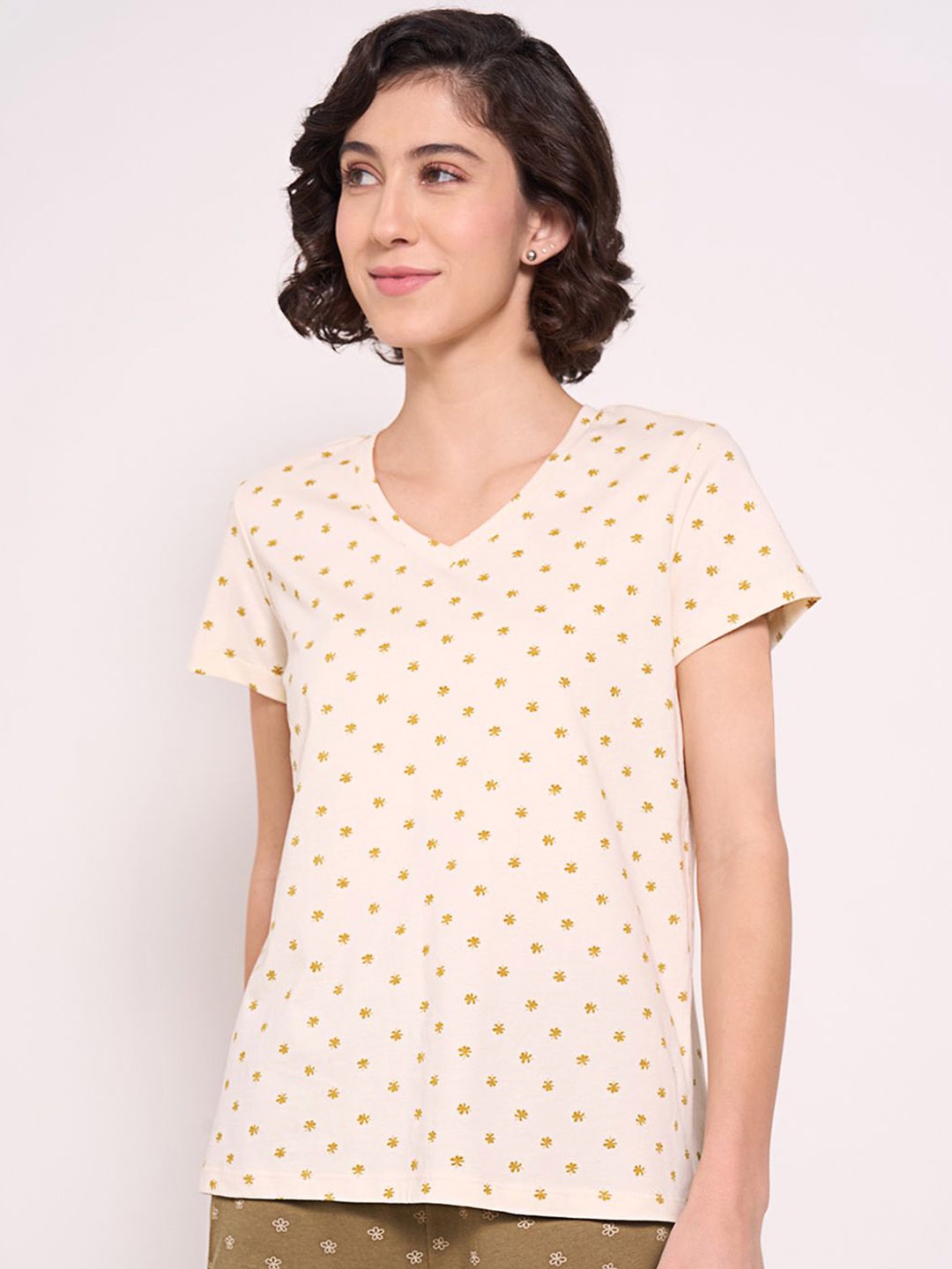 

Dreamz by Pantaloons Printed Pure Cotton Lounge Tshirt, Cream