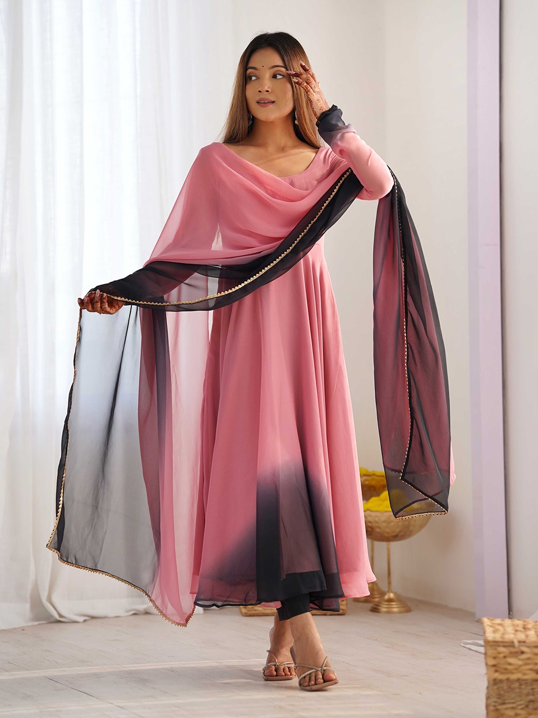 

LABELKBBRAND Women Dyed Regular Kurti with Trousers & With Dupatta, Rose