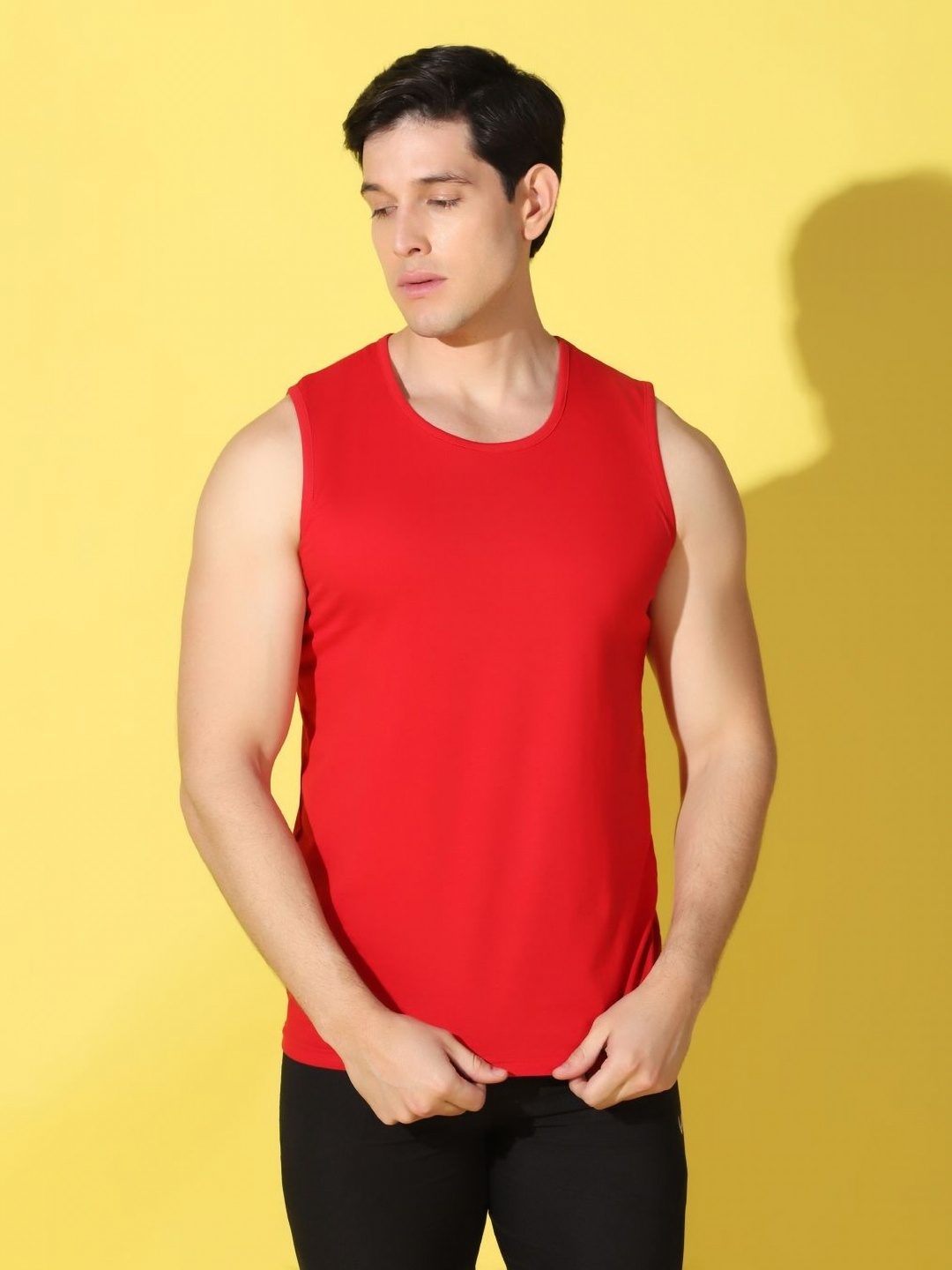 

WOOSTRO Men Pockets Slim Fit T-shirt, Red