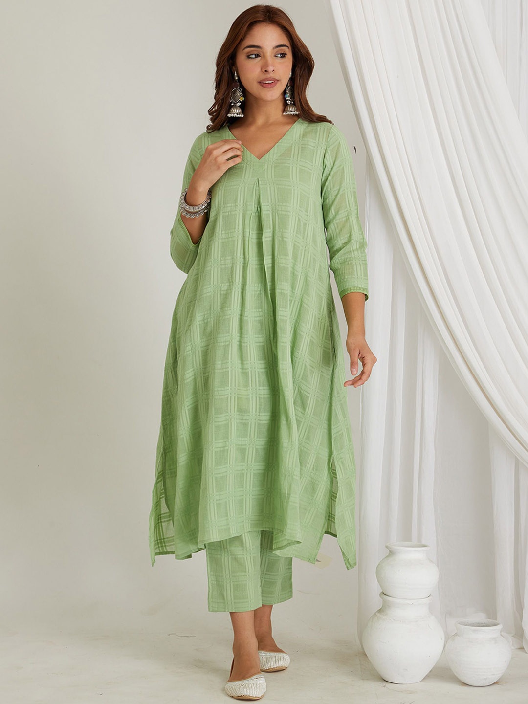 

CYAN Women Regular Pure Cotton Kurta with Trousers, Green