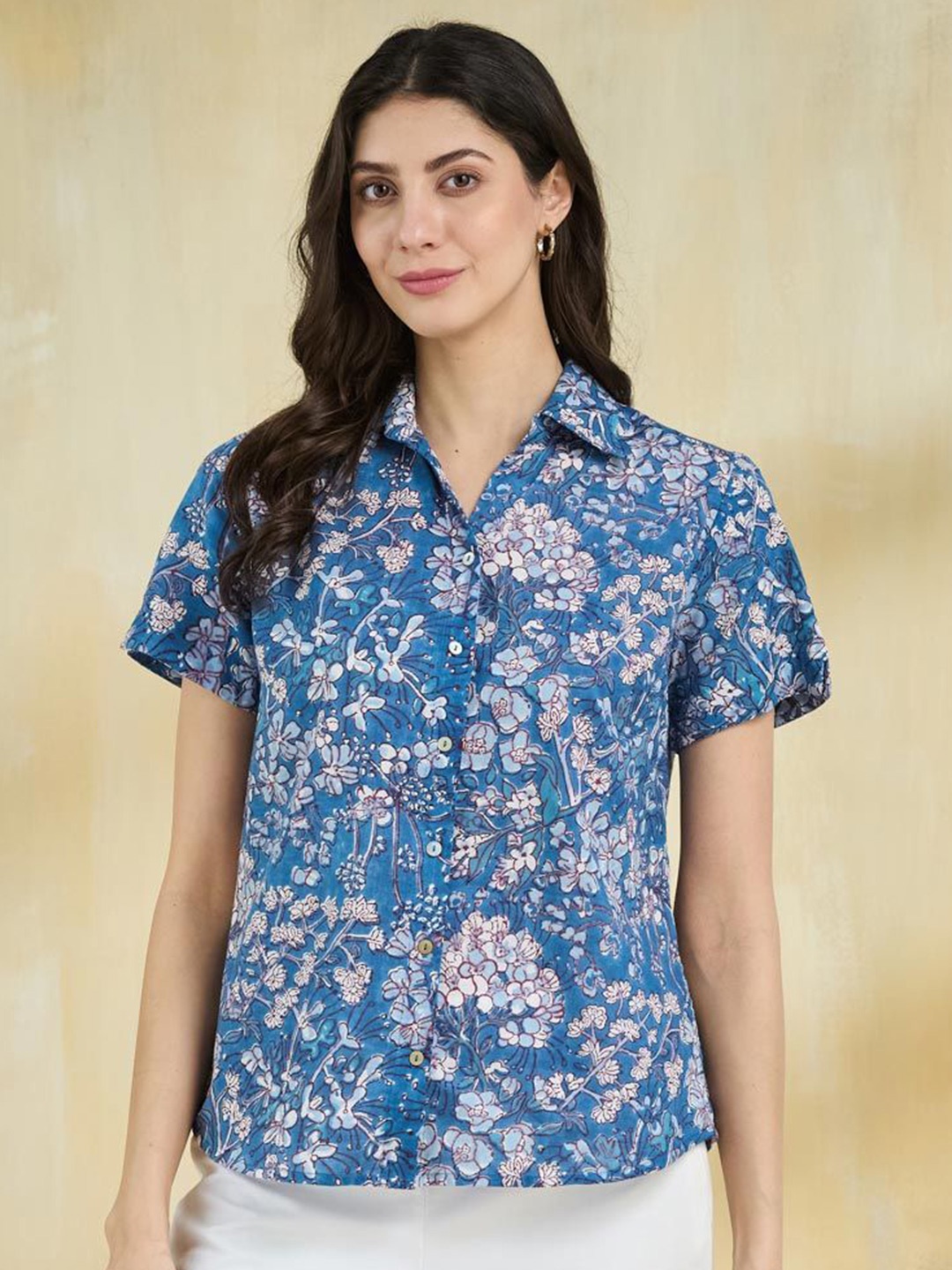 

Fabindia Women Floral Opaque Printed Casual Shirt, Blue