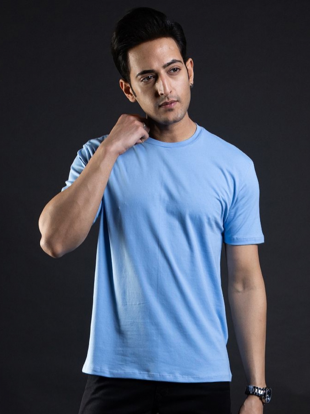 

Ghumakkad Half Sleeve Round Neck Sports T shirt, Blue