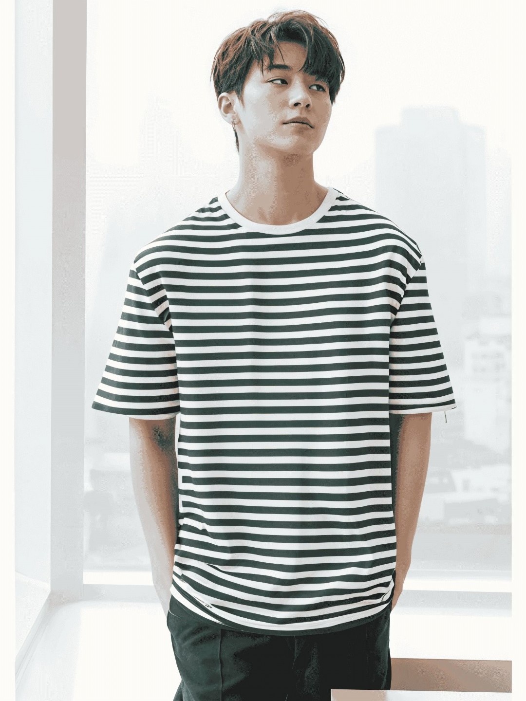 

MACK JONNEY Men Striped Pockets T-shirt, Green