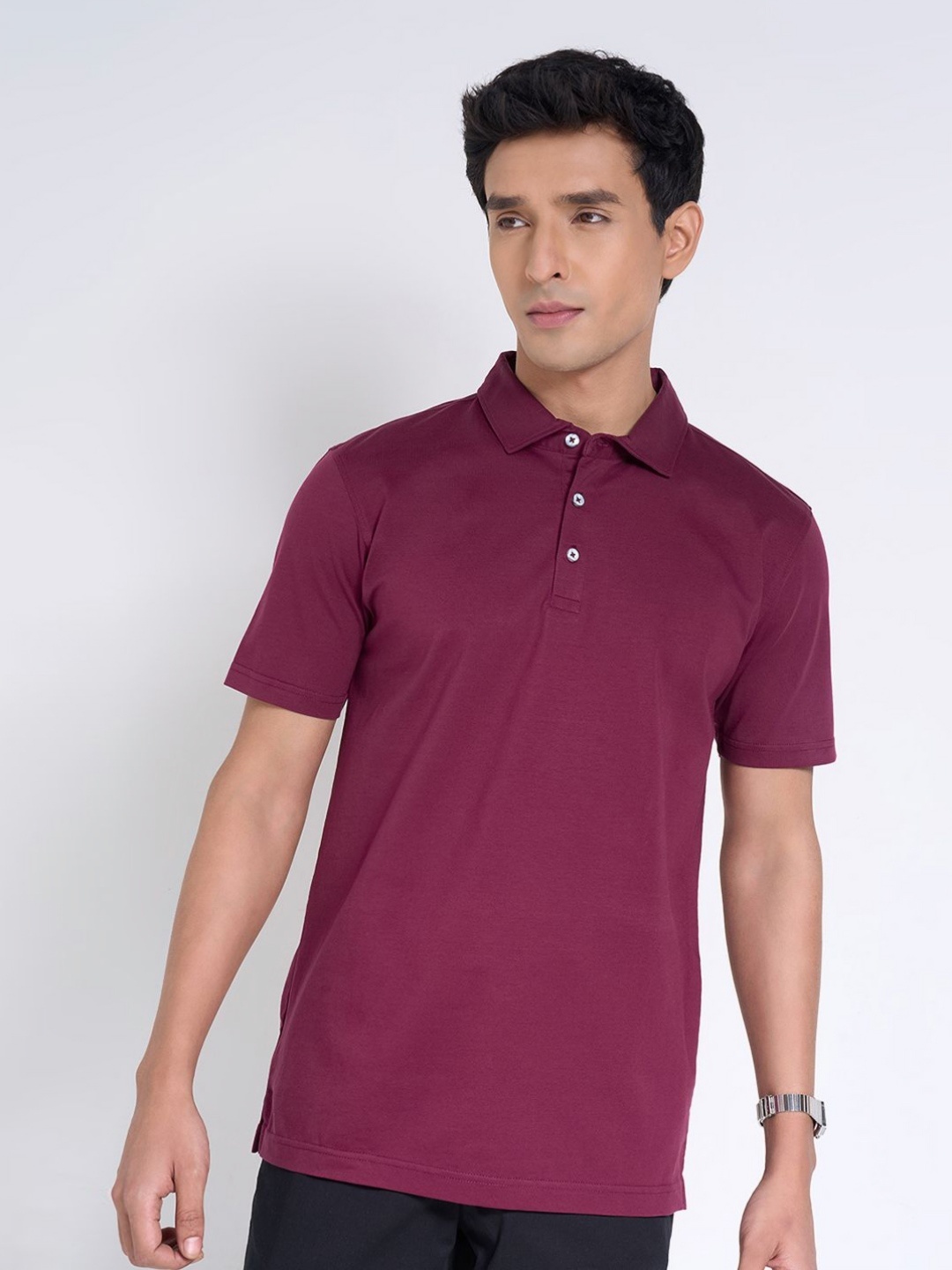 

Peregrine by Pantaloons Men Polo Collar Pockets Slim Fit T-shirt, Maroon
