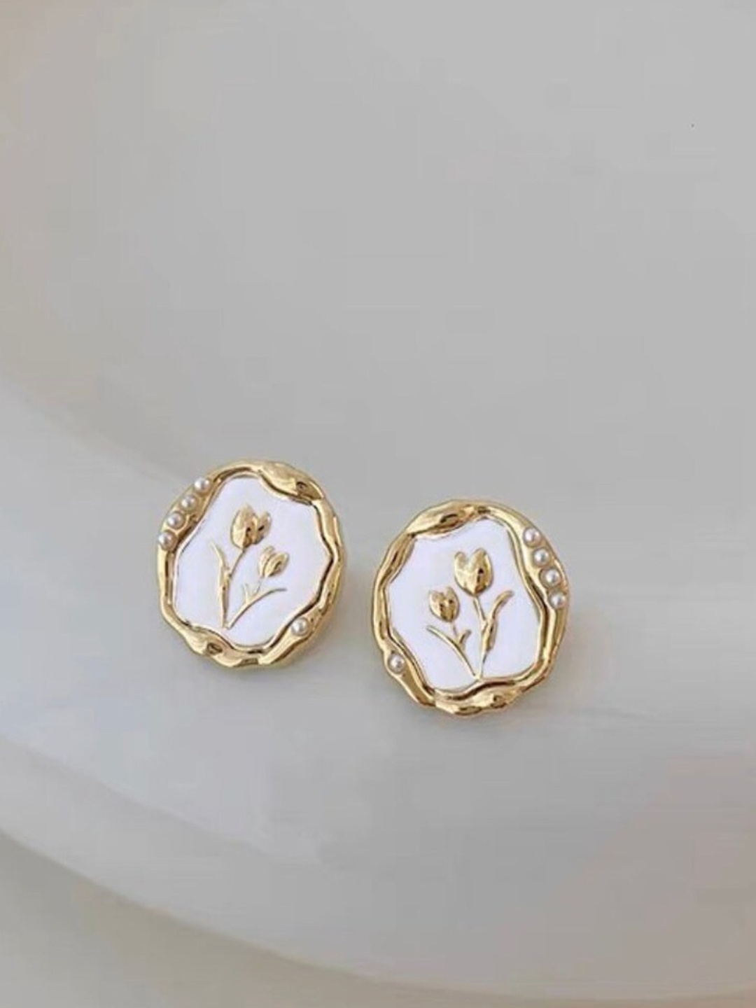 

SUBHAGALANKAR Contemporary Studs Earrings, Gold