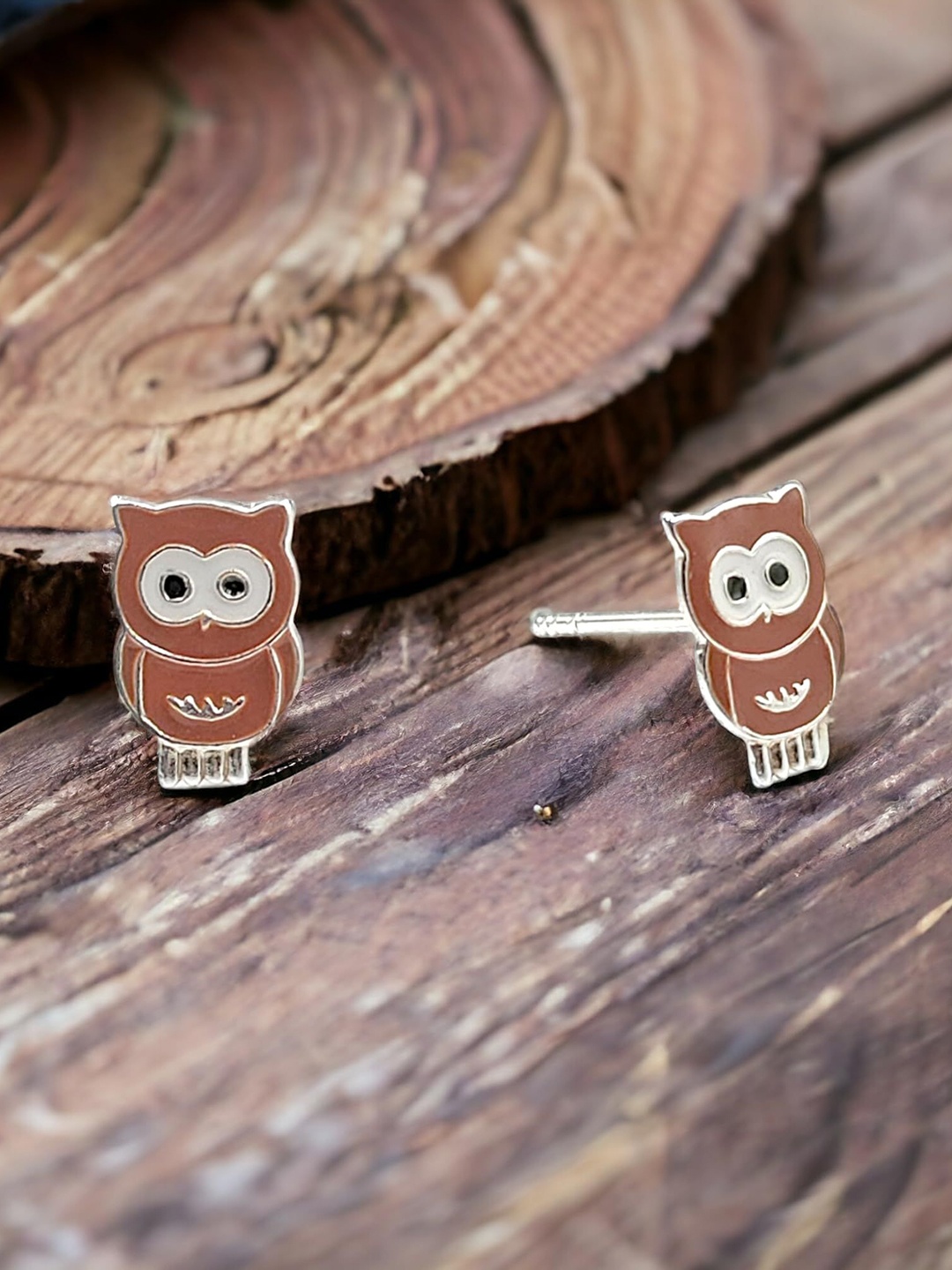 

AMONROO Contemporary Studs Earrings, Brown