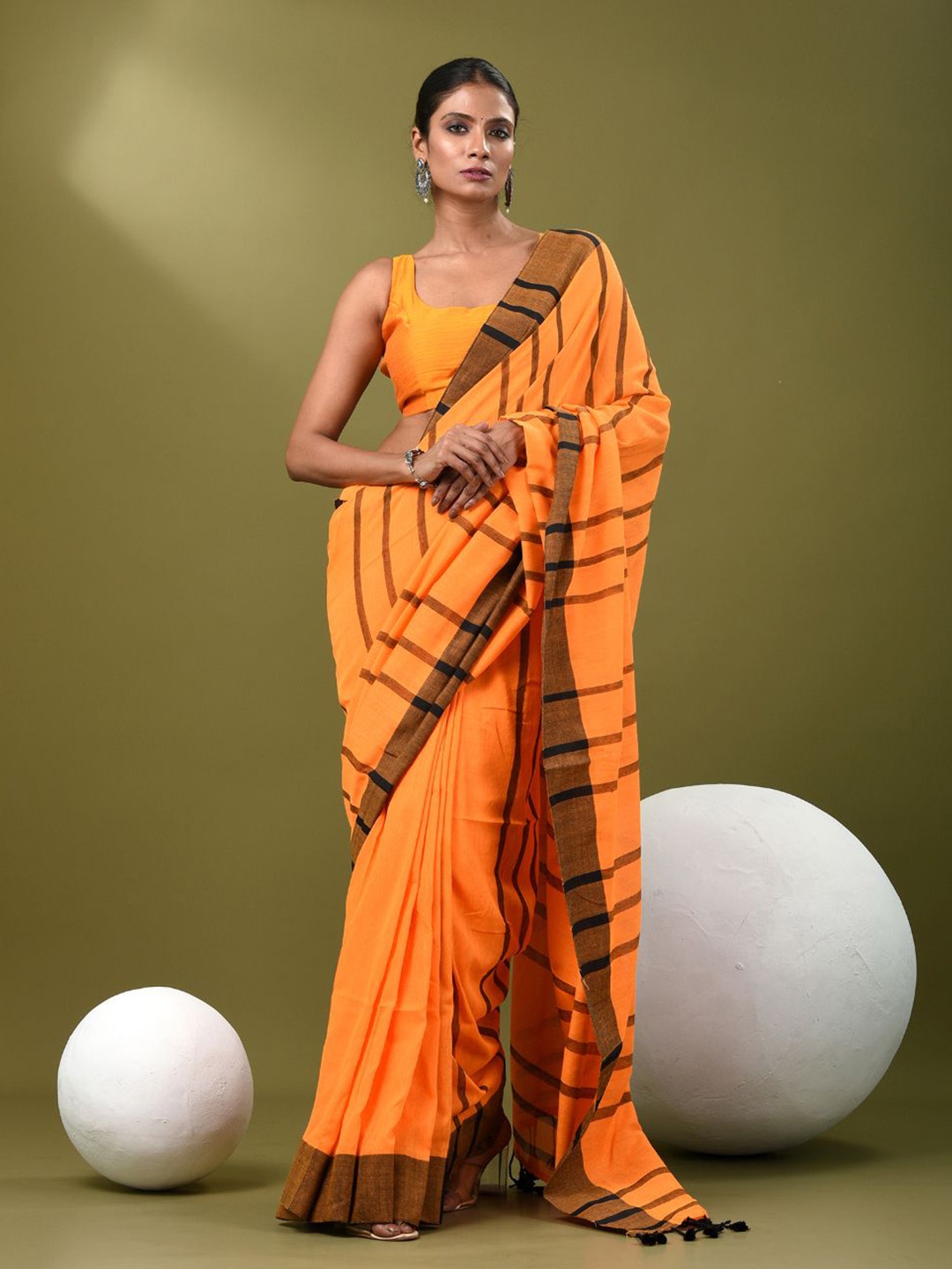

Charukriti Striped Pure Cotton Saree, Orange