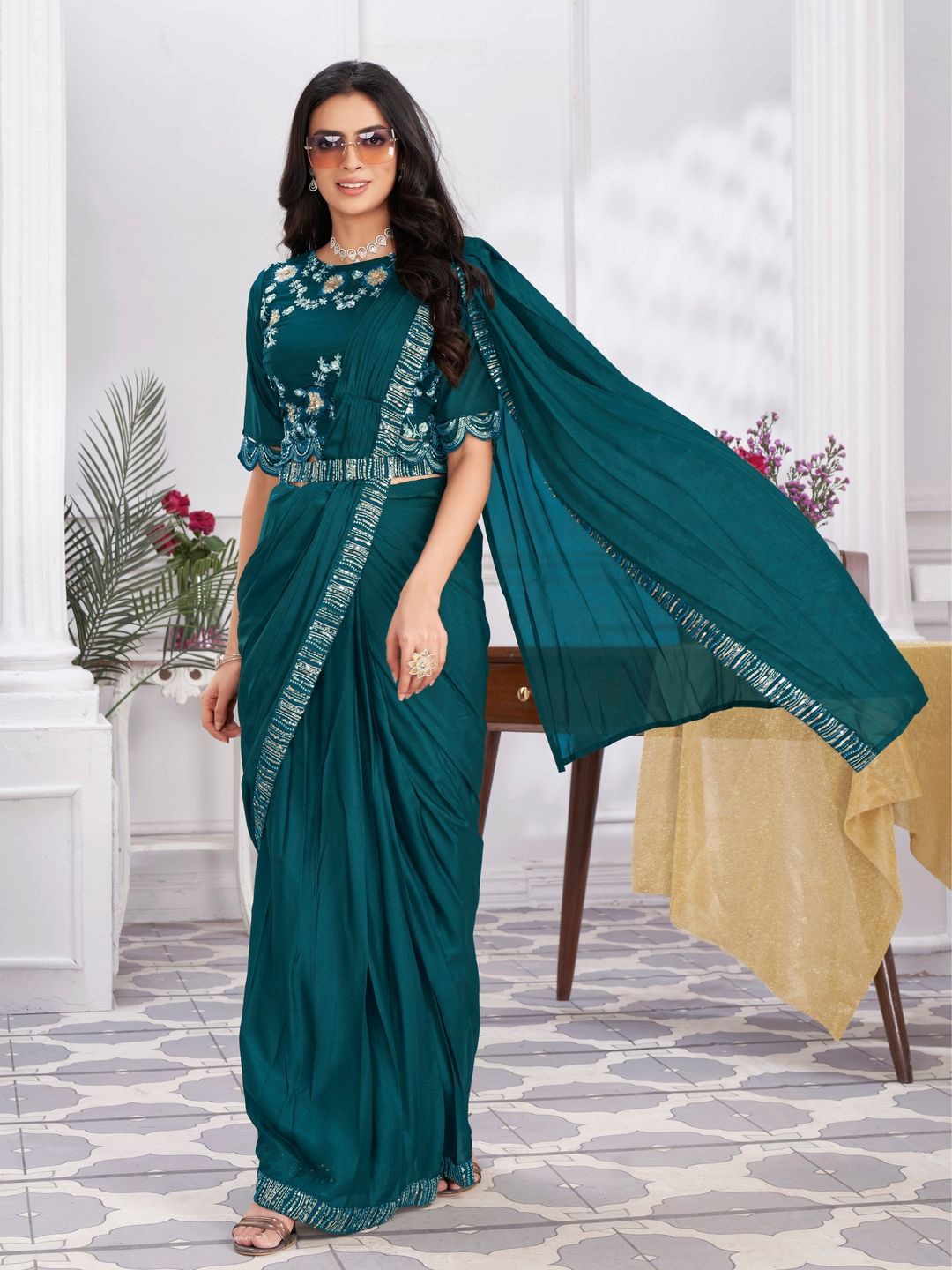 

Suha Embellished Embroidered Poly Georgette Saree, Turquoise blue