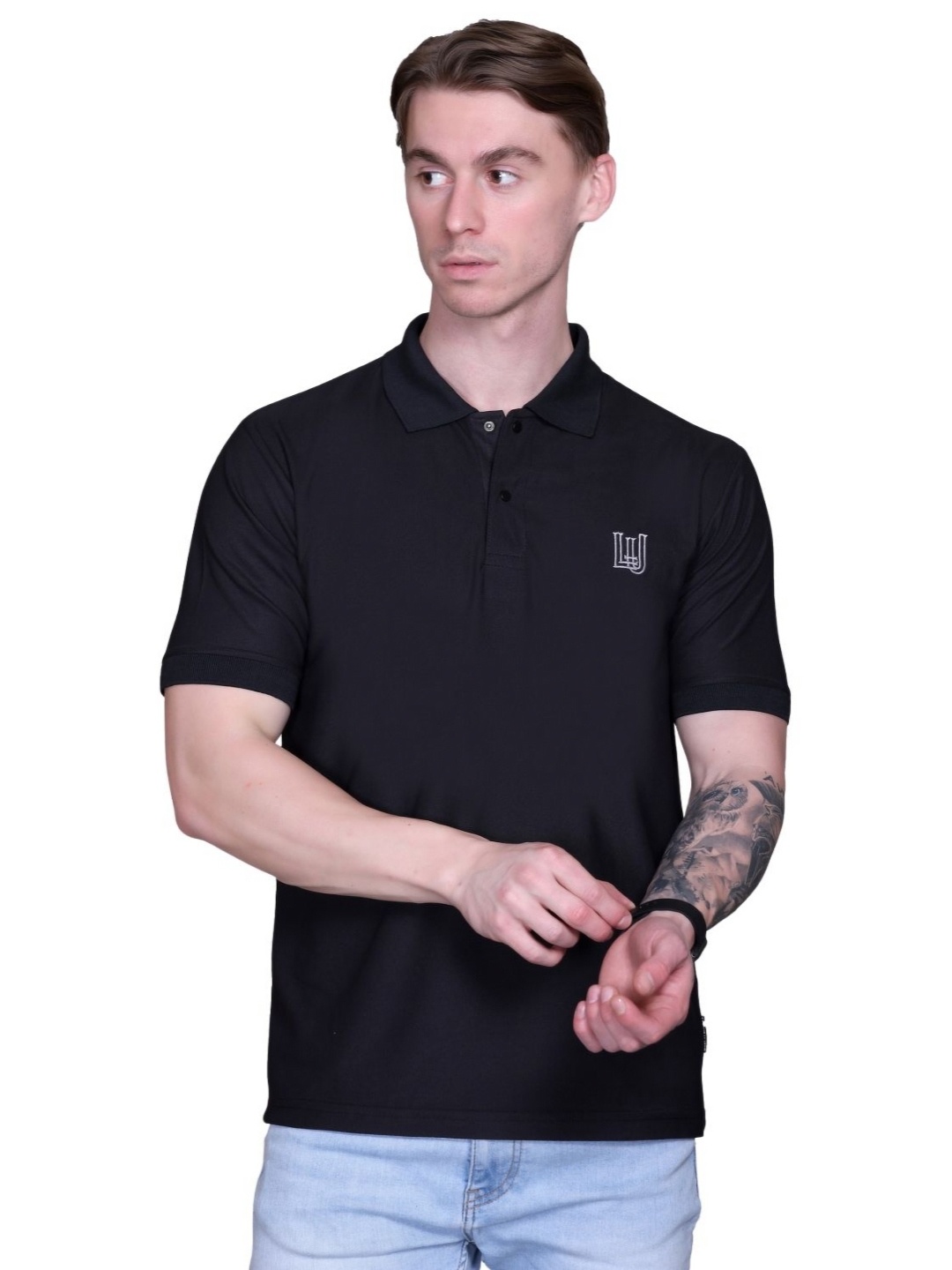 

Looks United Men Polo Collar T-shirt, Black