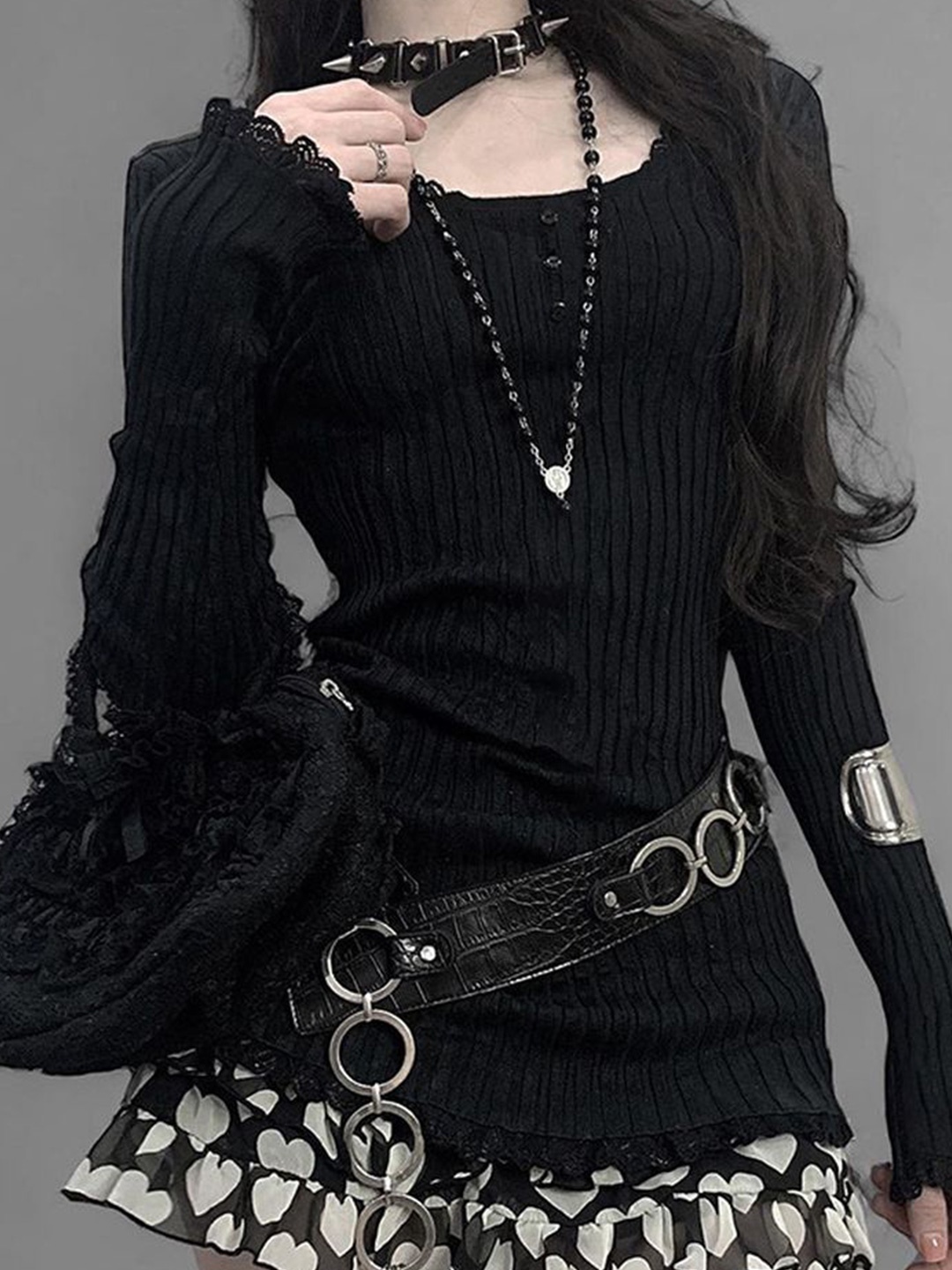 

LULU & SKY Top, Black