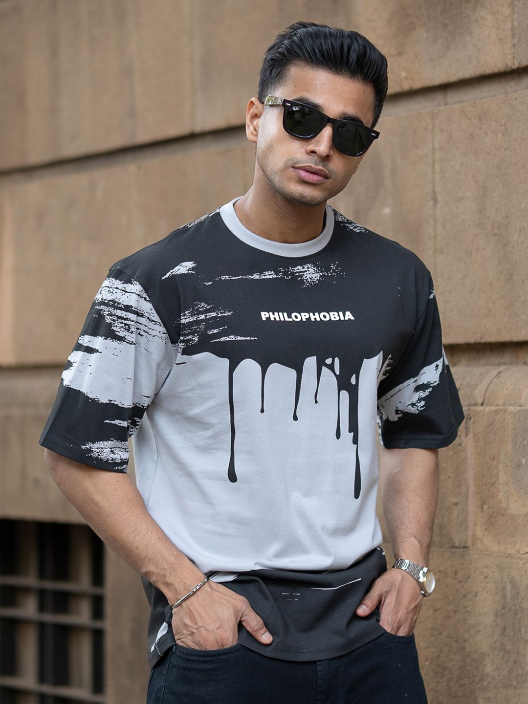 

Powerlook Men Printed Polo Collar Drop-Shoulder Sleeves T-shirt, Black