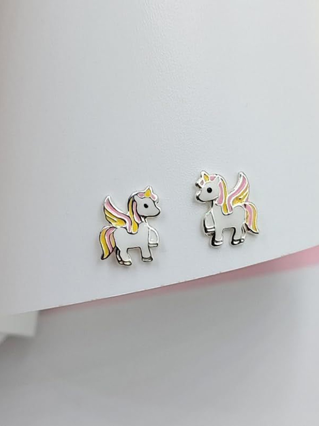 

AMONROO Animal Shaped Studs Earrings, Yellow