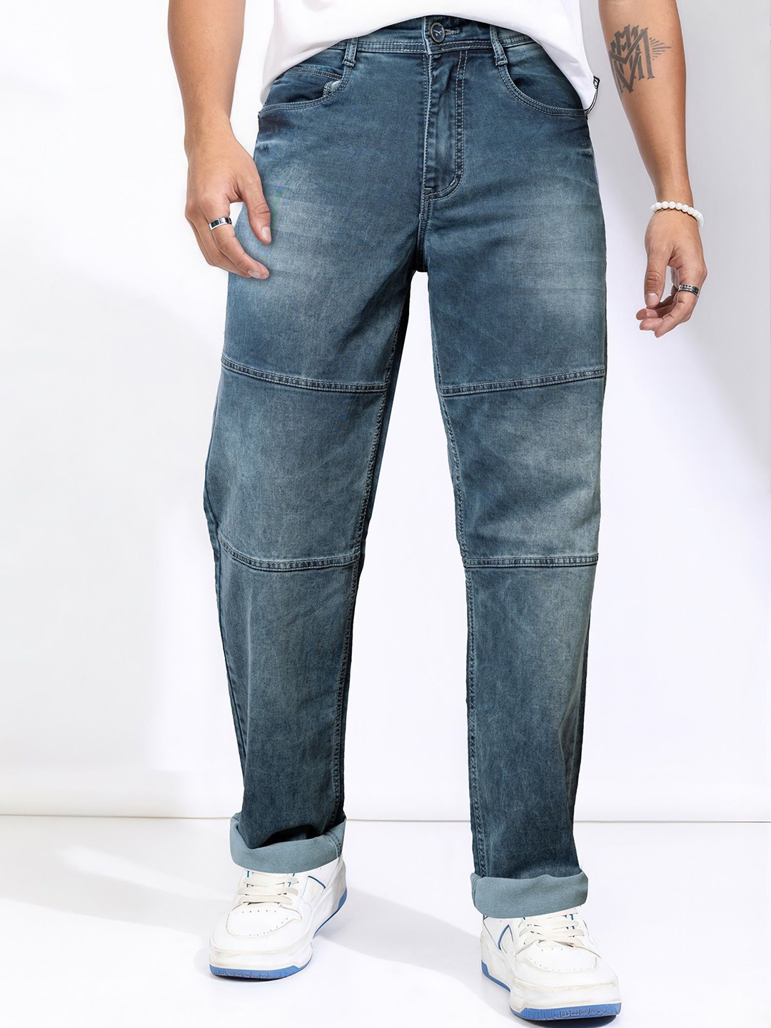

Jb Just BLACK Men Straight Fit Low Distress Heavy Fade Acid Wash Stretchable Jeans, Blue