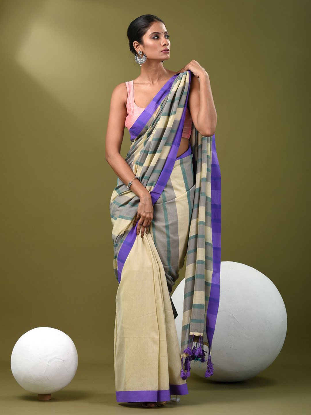 

Charukriti Striped Pure Cotton Saree, Beige