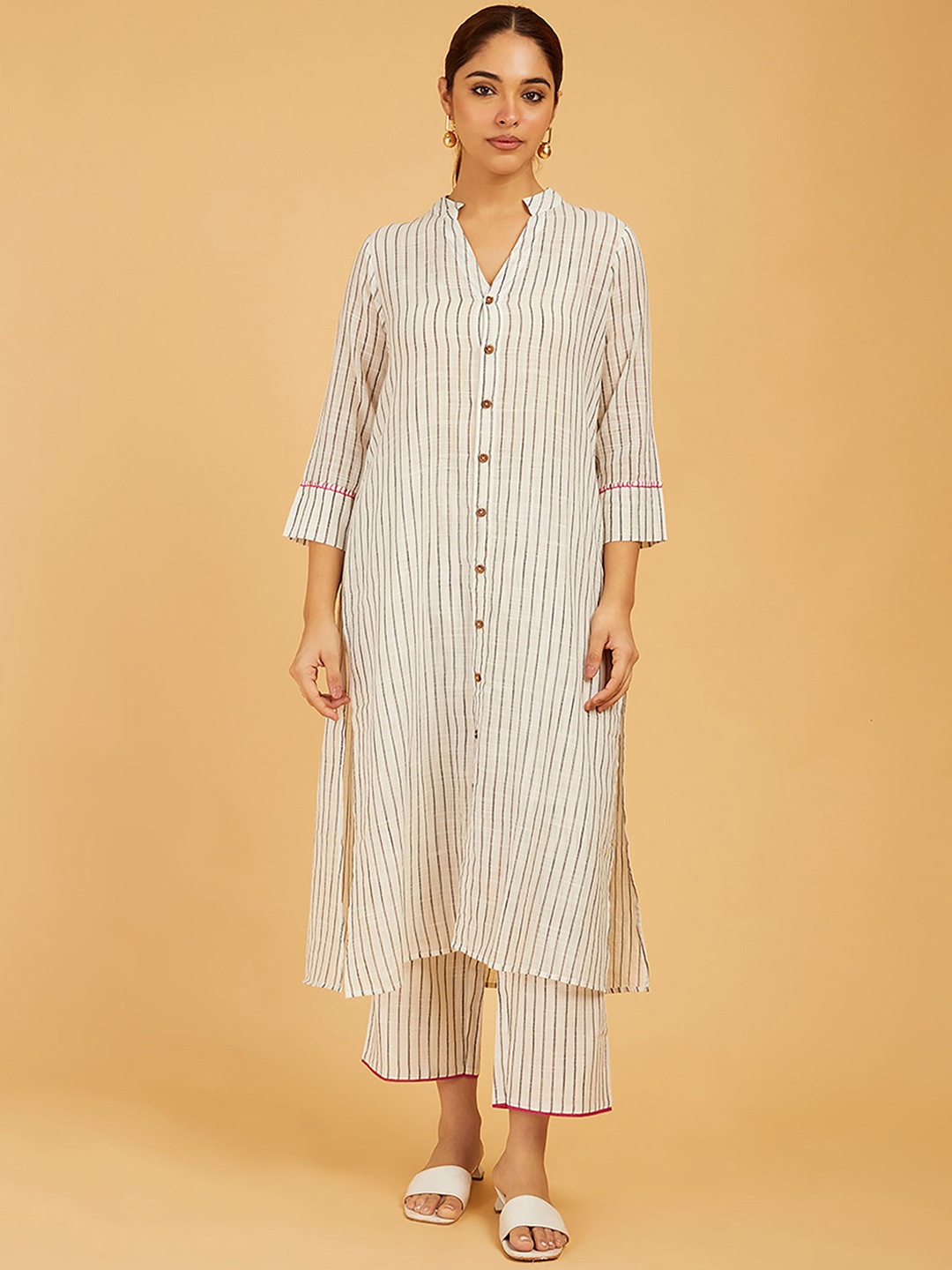 

CYAN Women Striped Thread Work Handloom Kurta, White