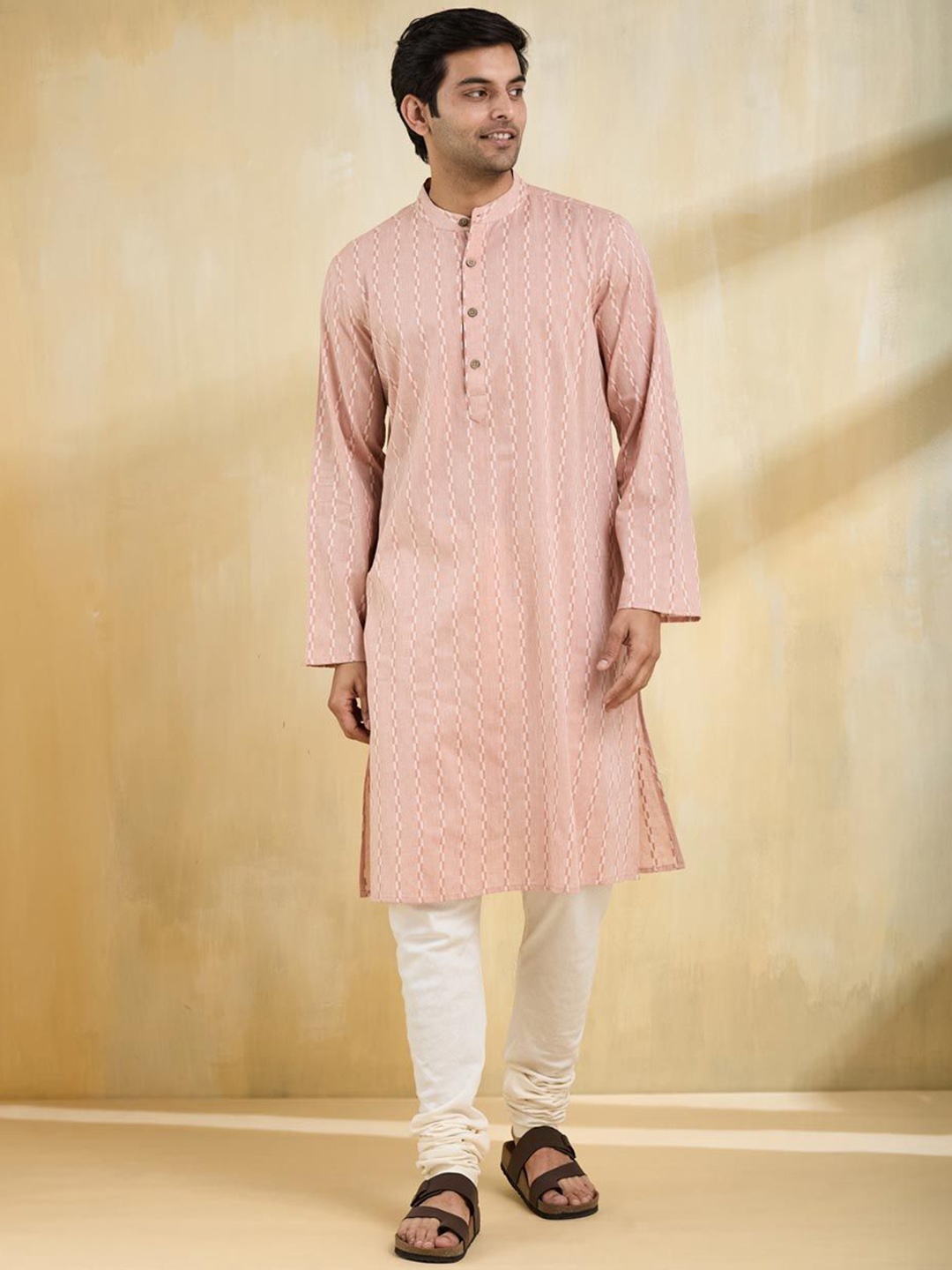 

Fabindia Men Thread Work Kurta, Pink