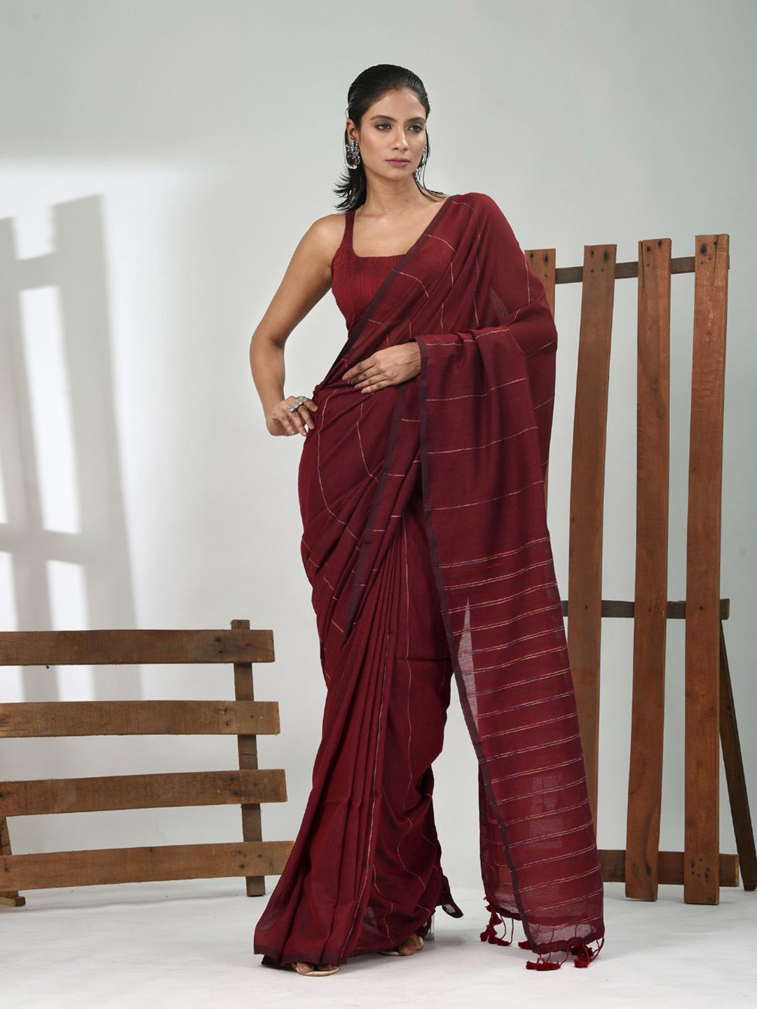 

Charukriti Striped Pure Cotton Saree, Maroon