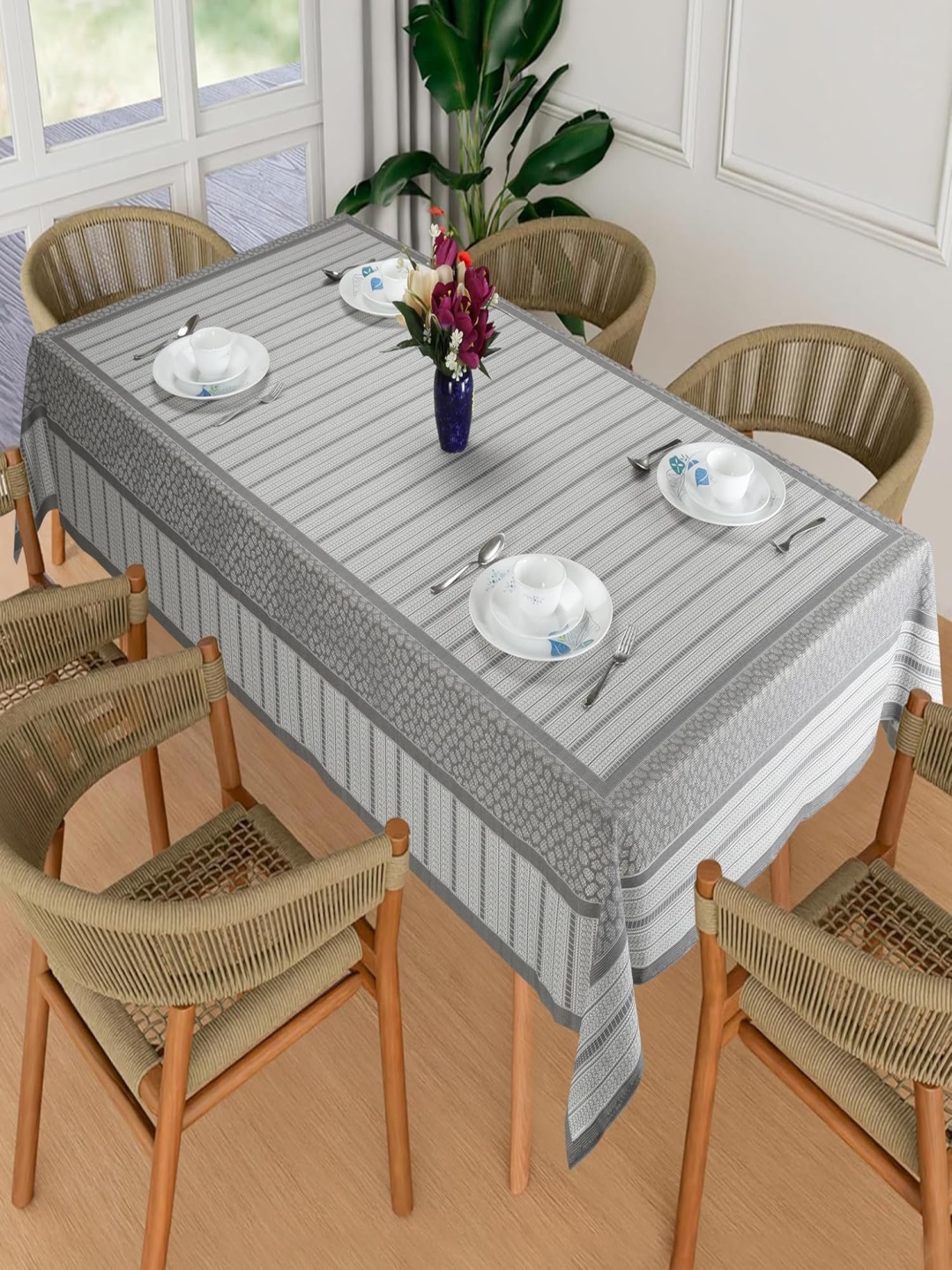 

Homerz Grey Striped Cotton 6-Seater Table Cover