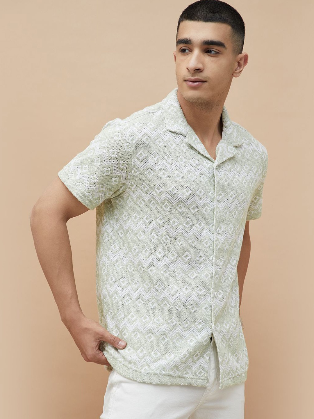 

Fame Forever by Lifestyle Men Striped Casual Shirt, White