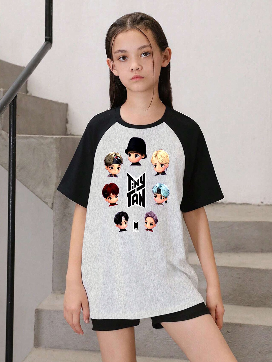 

LOCAVESTIR Girls Printed T-shirt, Grey