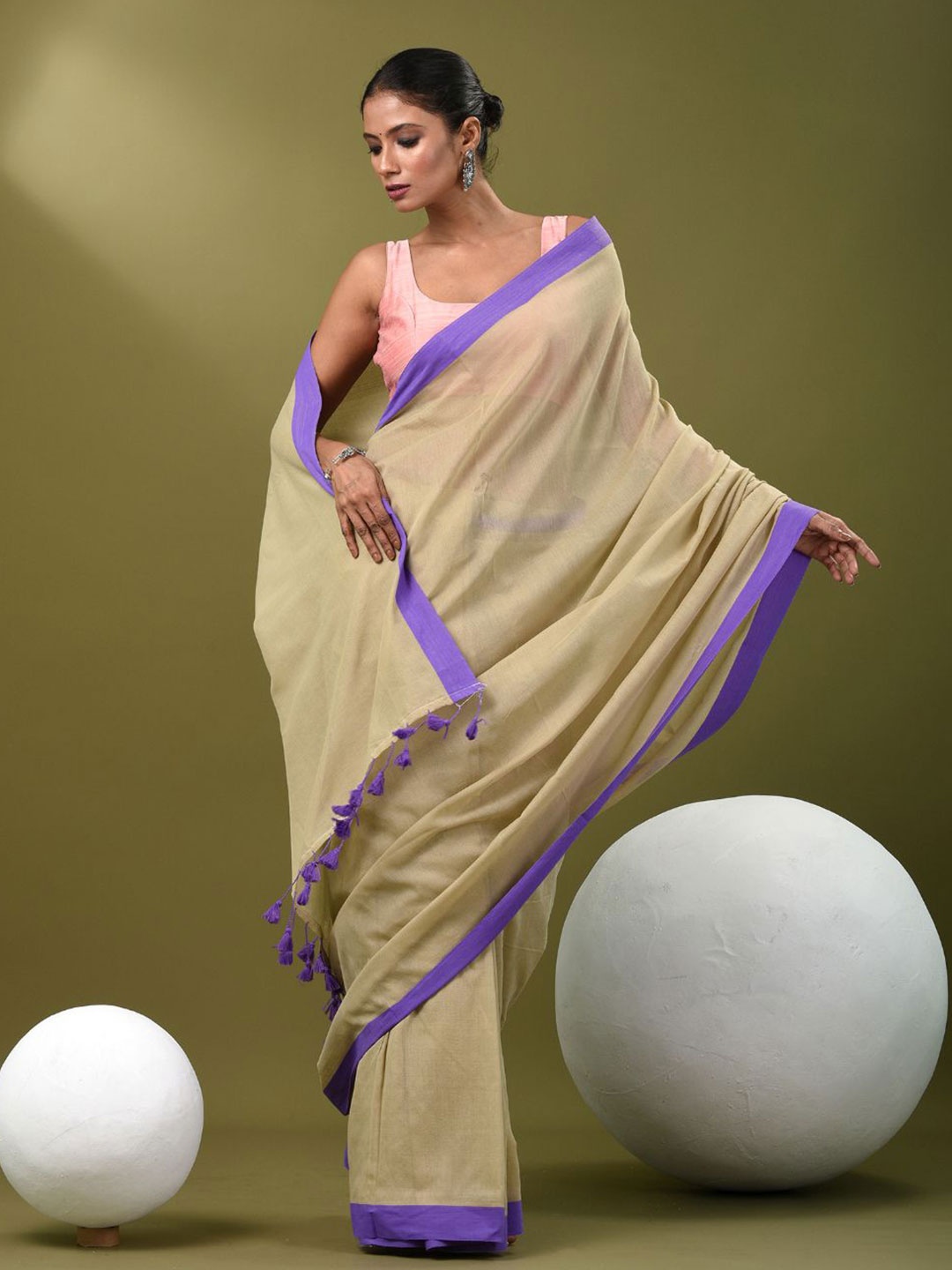 

Charukriti Pure Cotton Saree, Beige