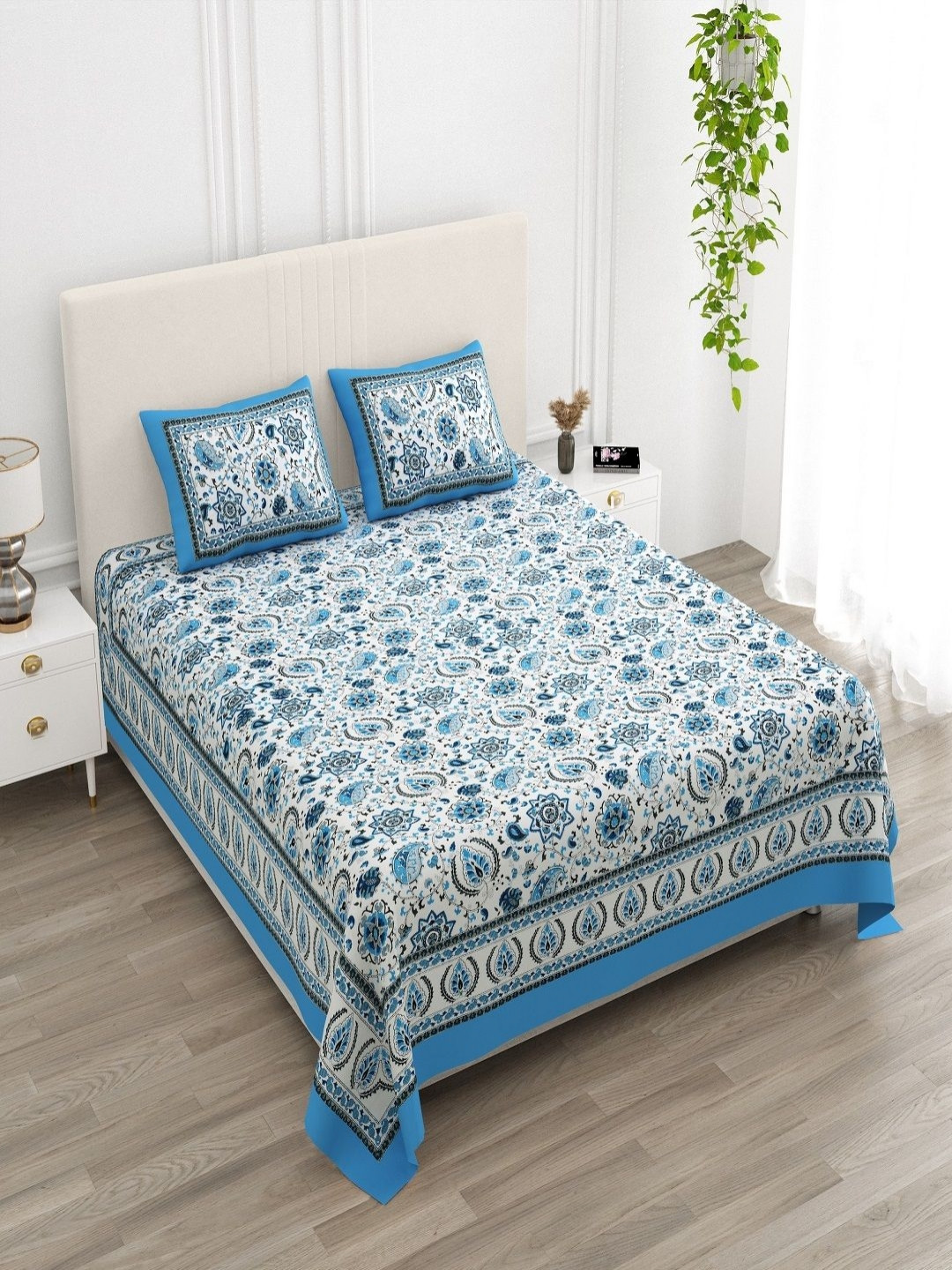 

CHICERY Multicoloured Floral 210 TC King Bedsheet with 2 Pillow Covers, White