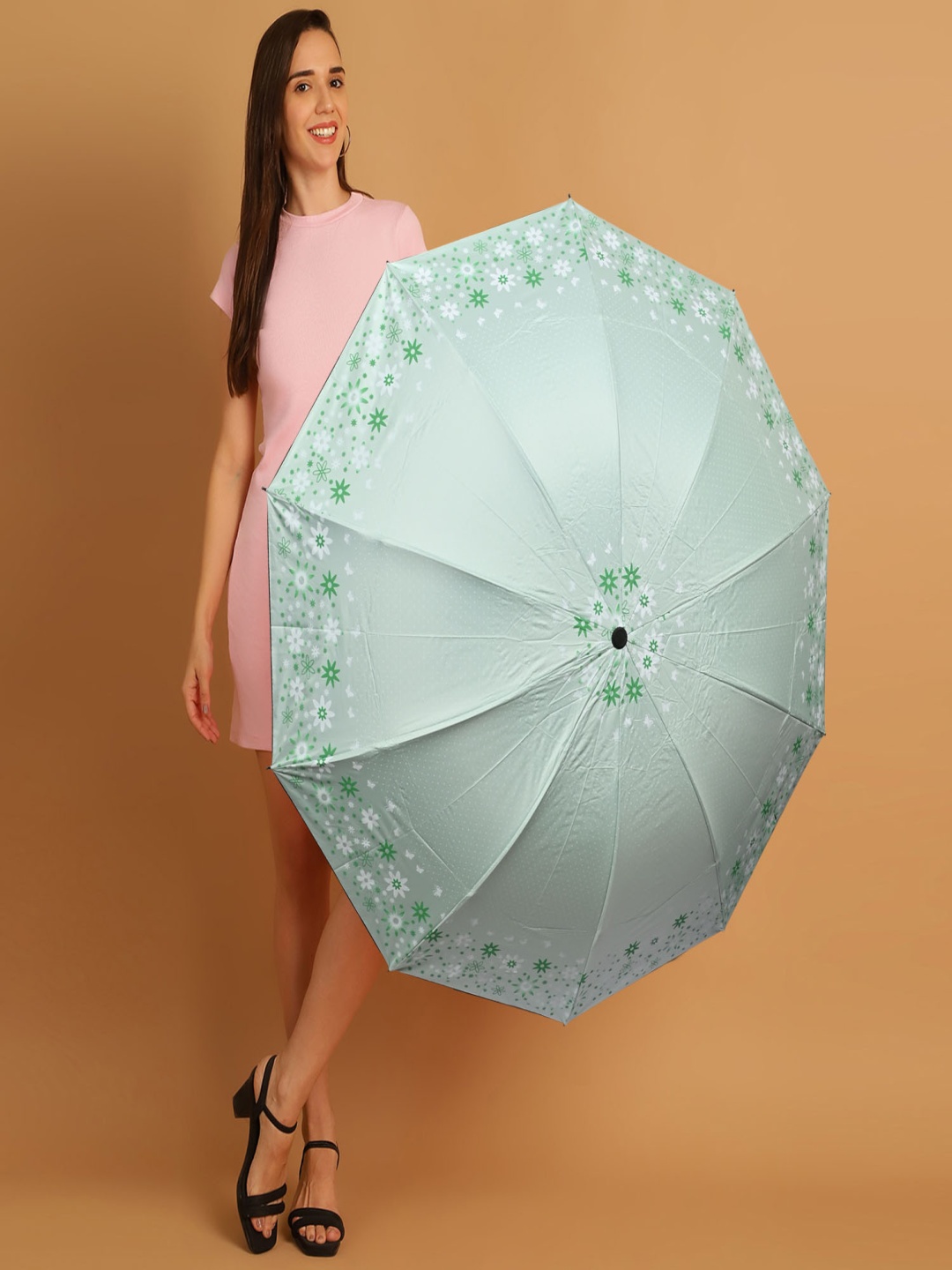 

LOOM LEGACY Manual 3 Fold Floral Umbrellas, Green