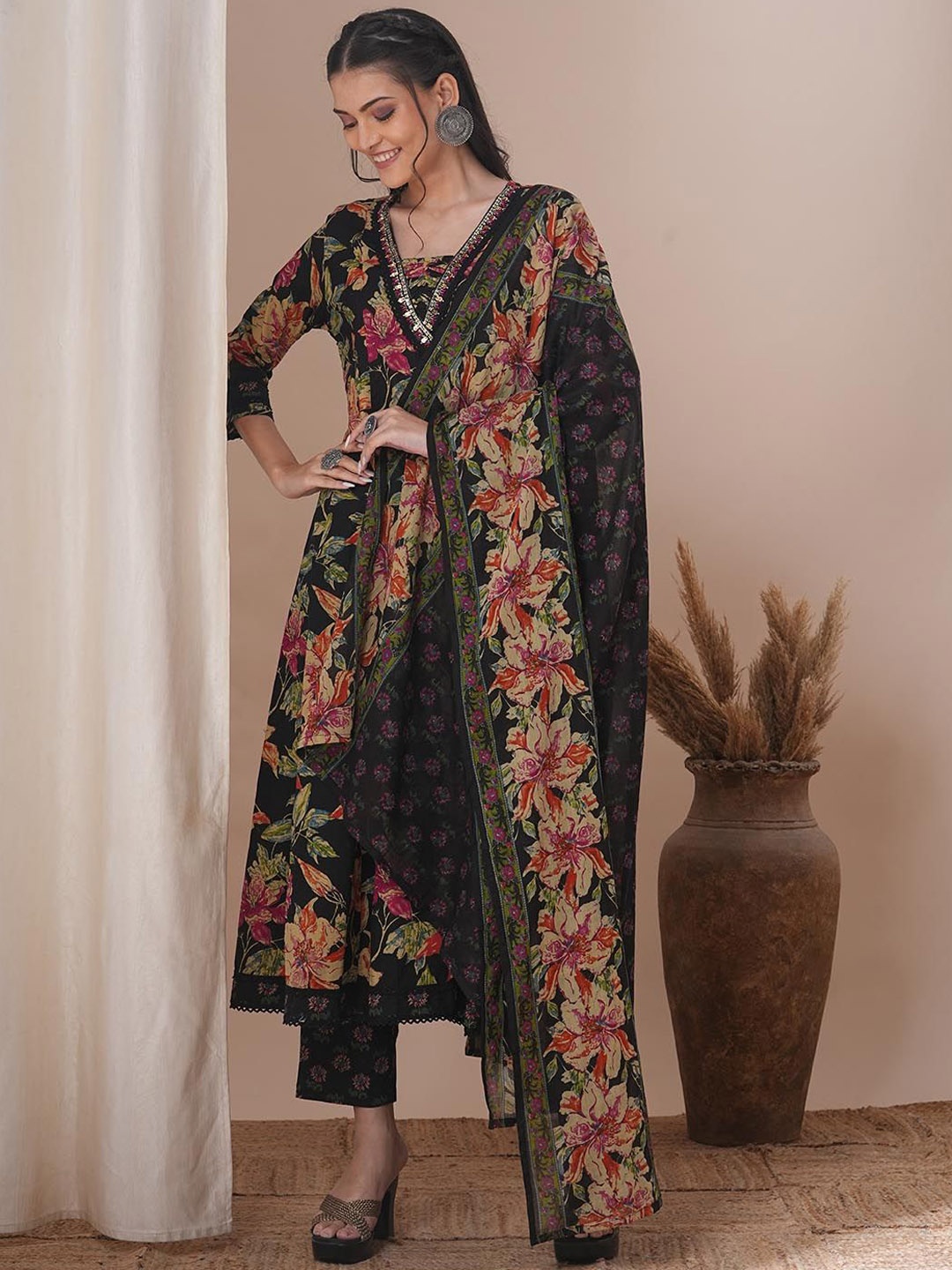 

FASHOR Women Ethnic Motifs Printed Regular Sequinned Pure Cotton Kurta with Trousers & With Dupatta, Black