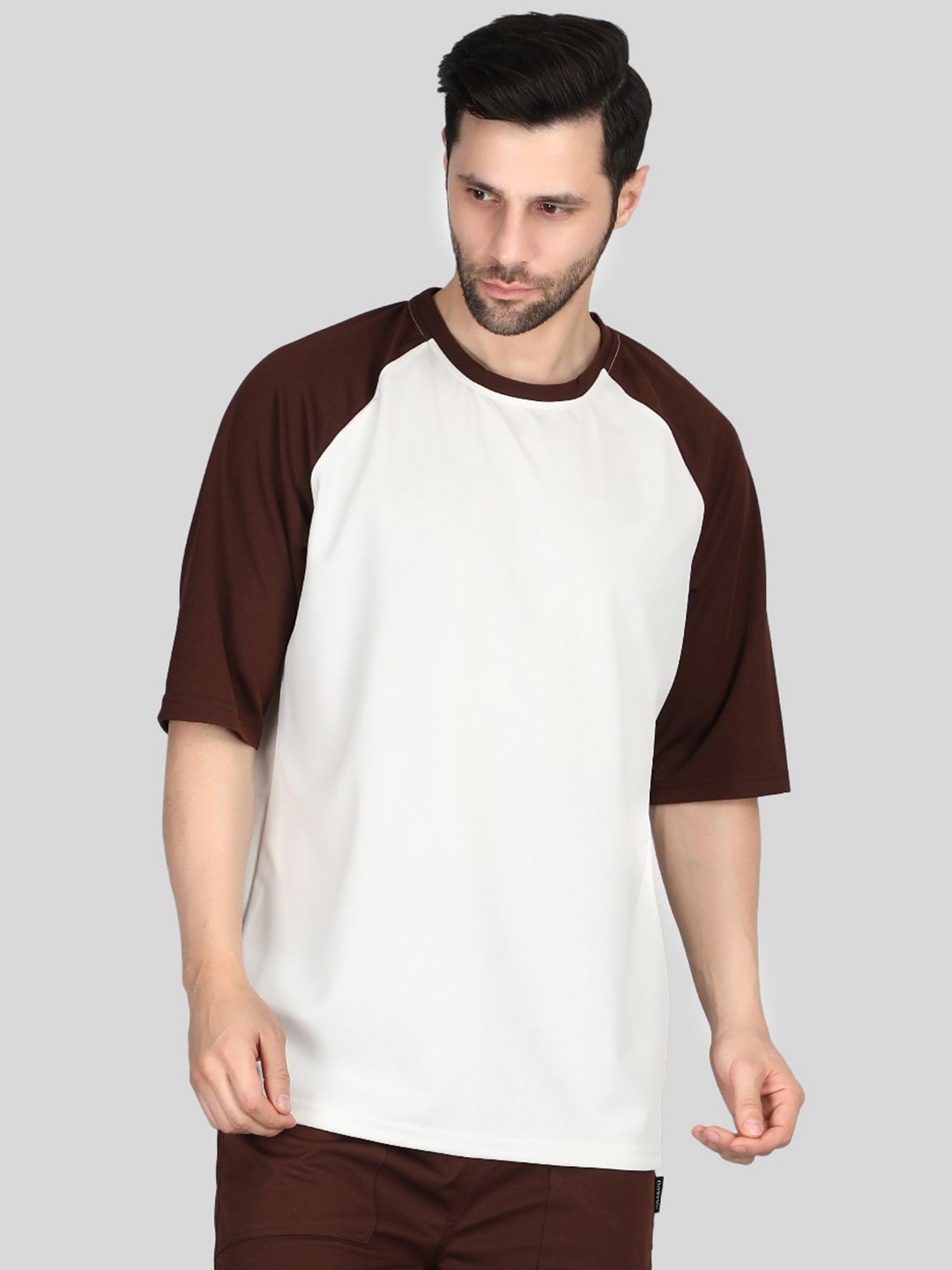 

Raxedo Men Dry-Fit Travel-Ready Raglan T-Shirt, Old Money T Shirts, White