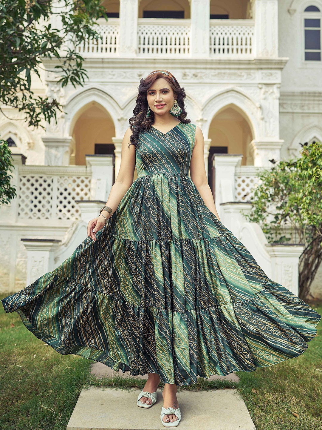 

CHANSI Bandhani Printed Maxi Gown Ethnic Dress, Green