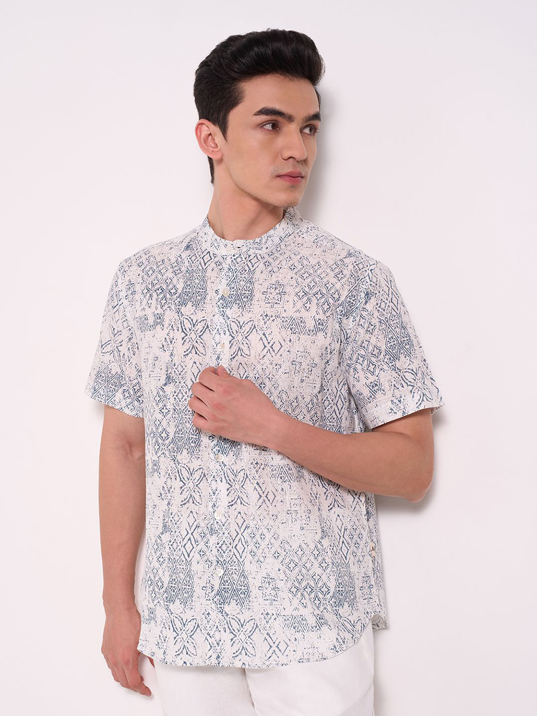 

indus route by Pantaloons Men Opaque Printed Casual Shirt, Teal
