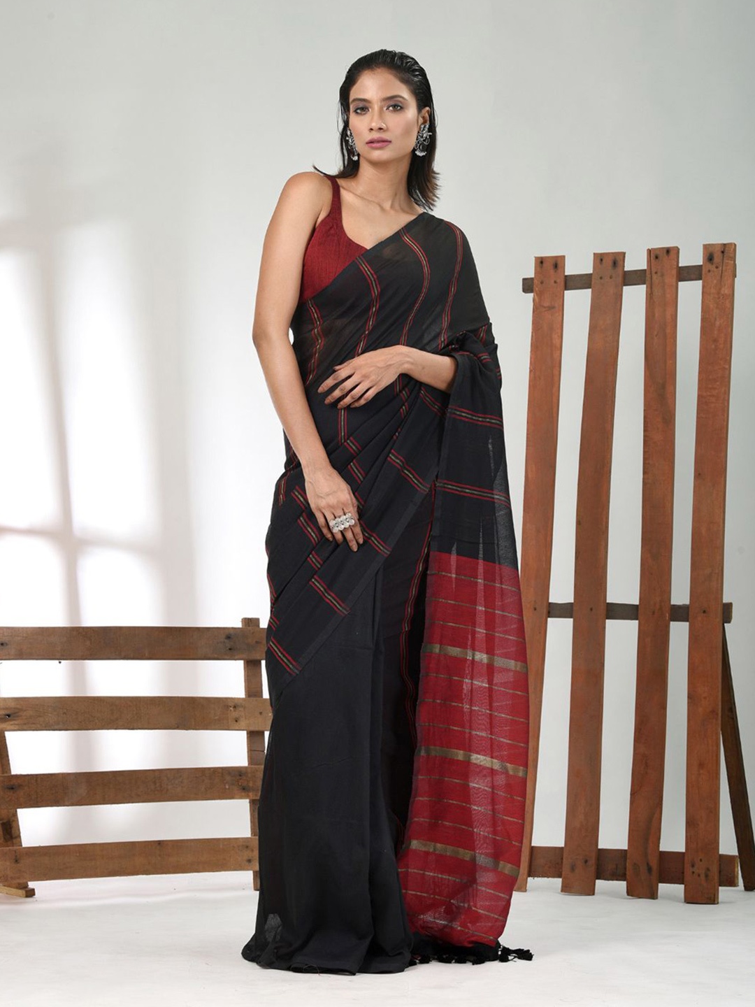 

Charukriti Striped Zari Pure Cotton Saree, Black